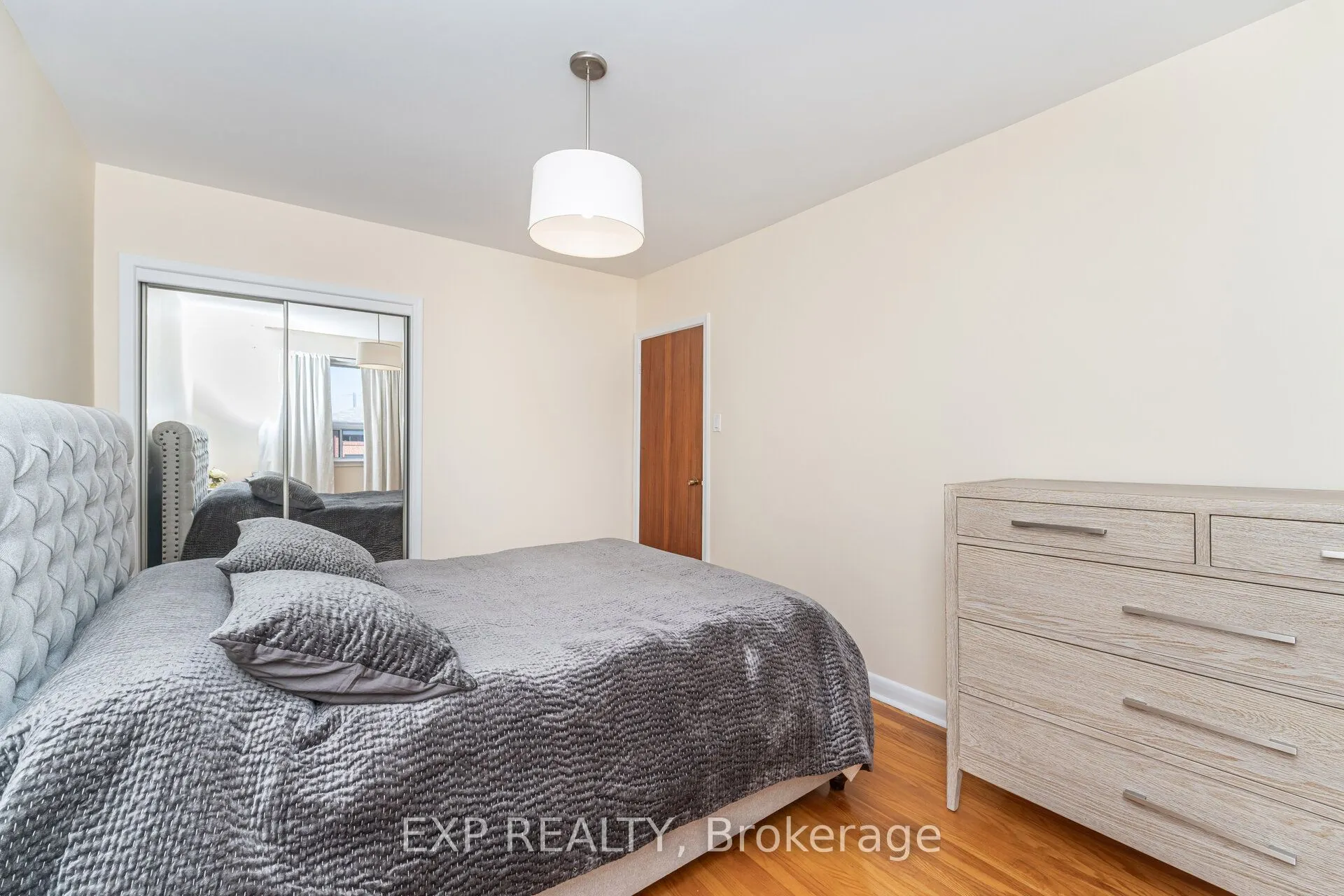 35 Clairton Crescent