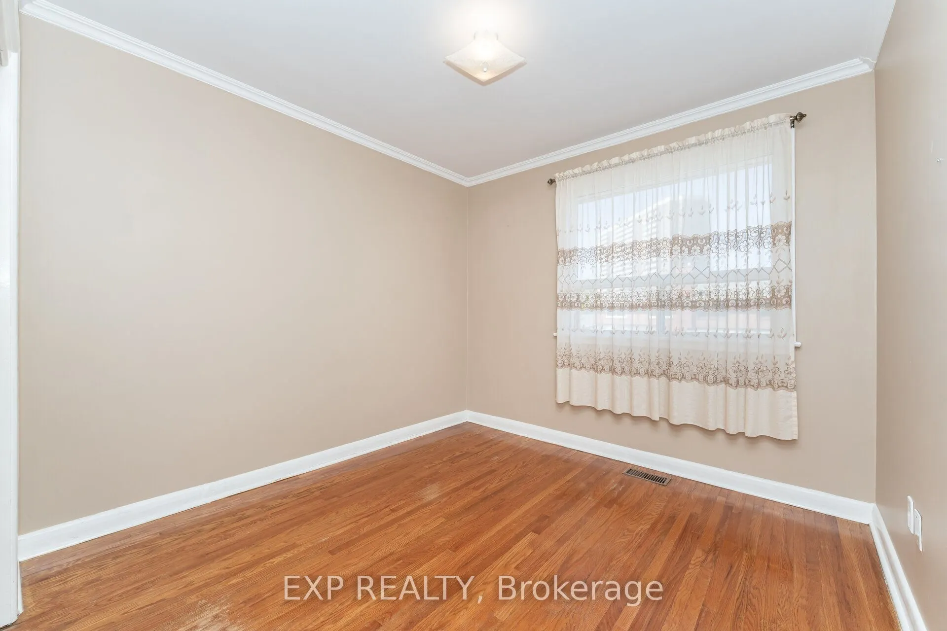 35 Clairton Crescent