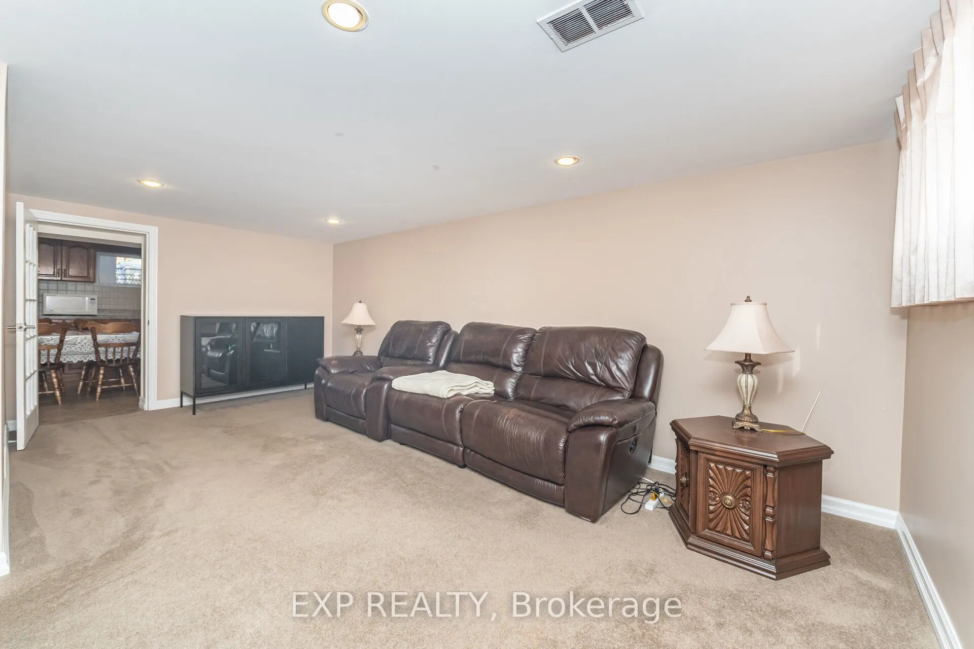 35 Clairton Crescent