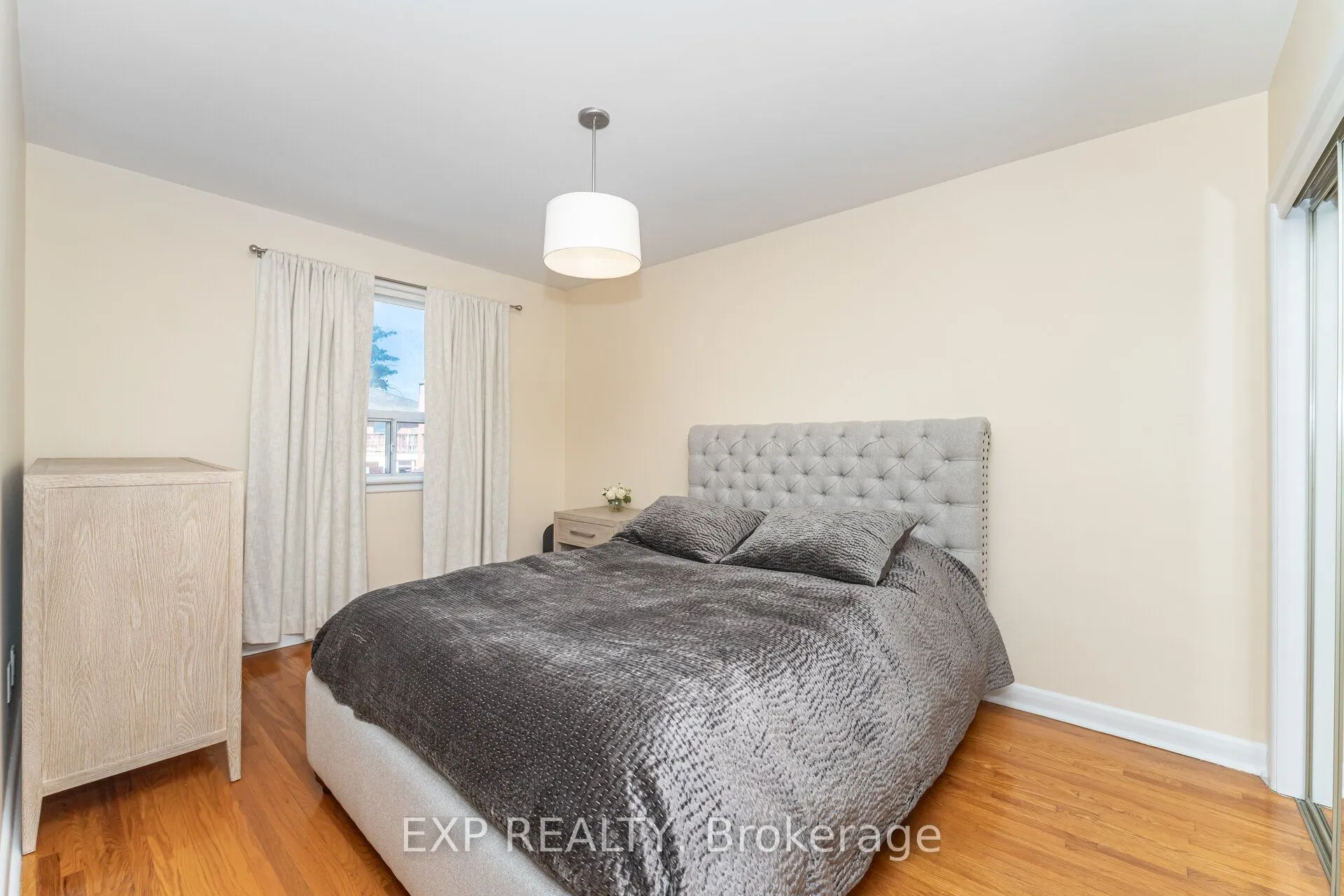 35 Clairton Crescent