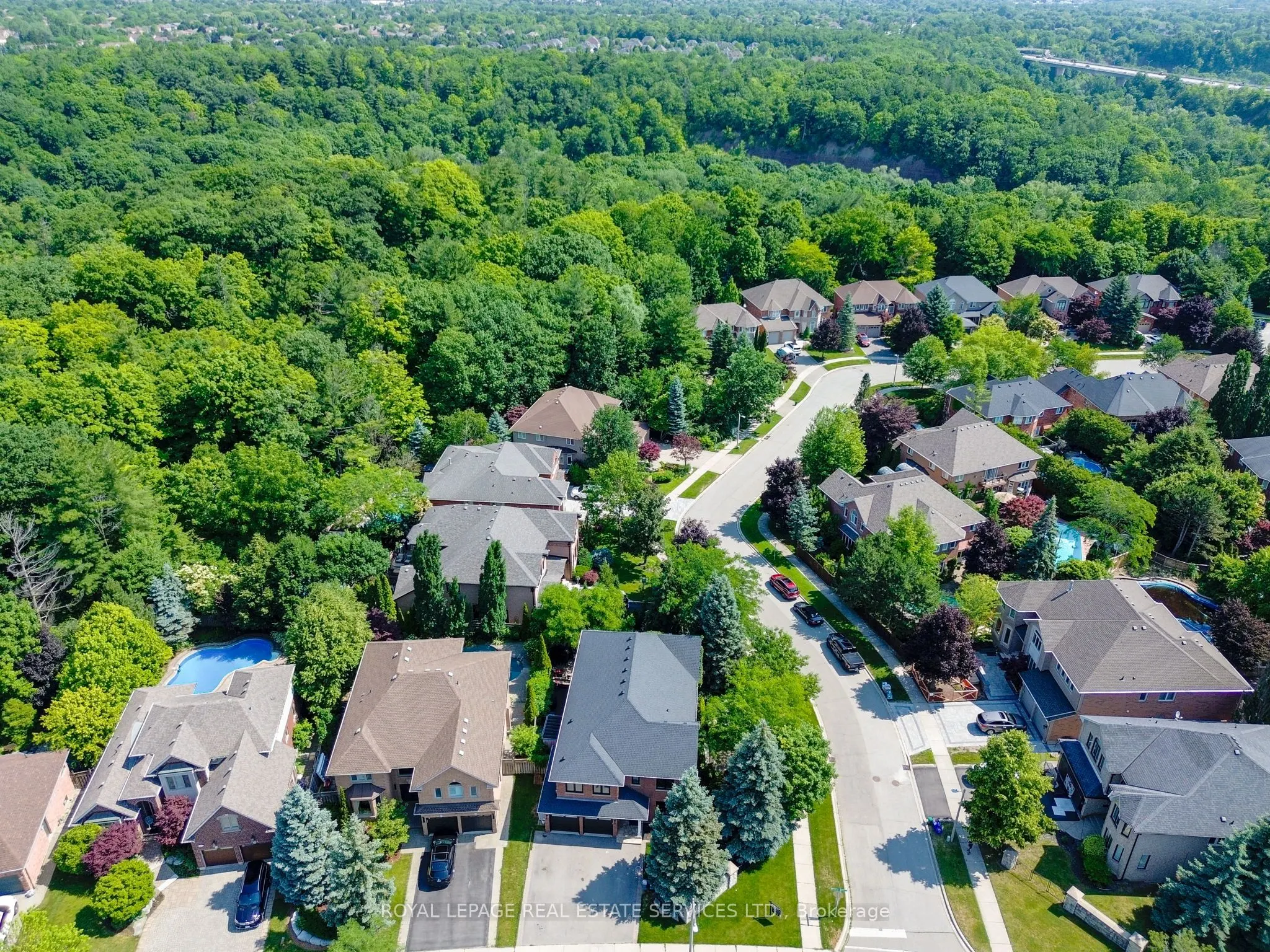 1079 Skyvalley Crescent