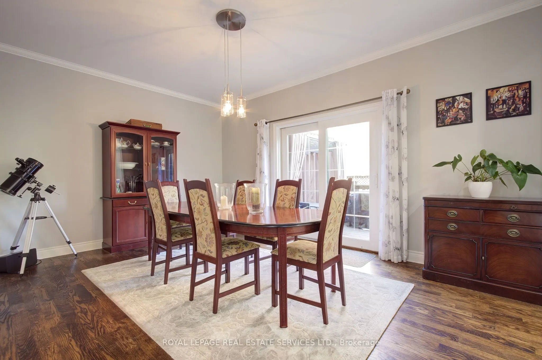 1079 Skyvalley Crescent