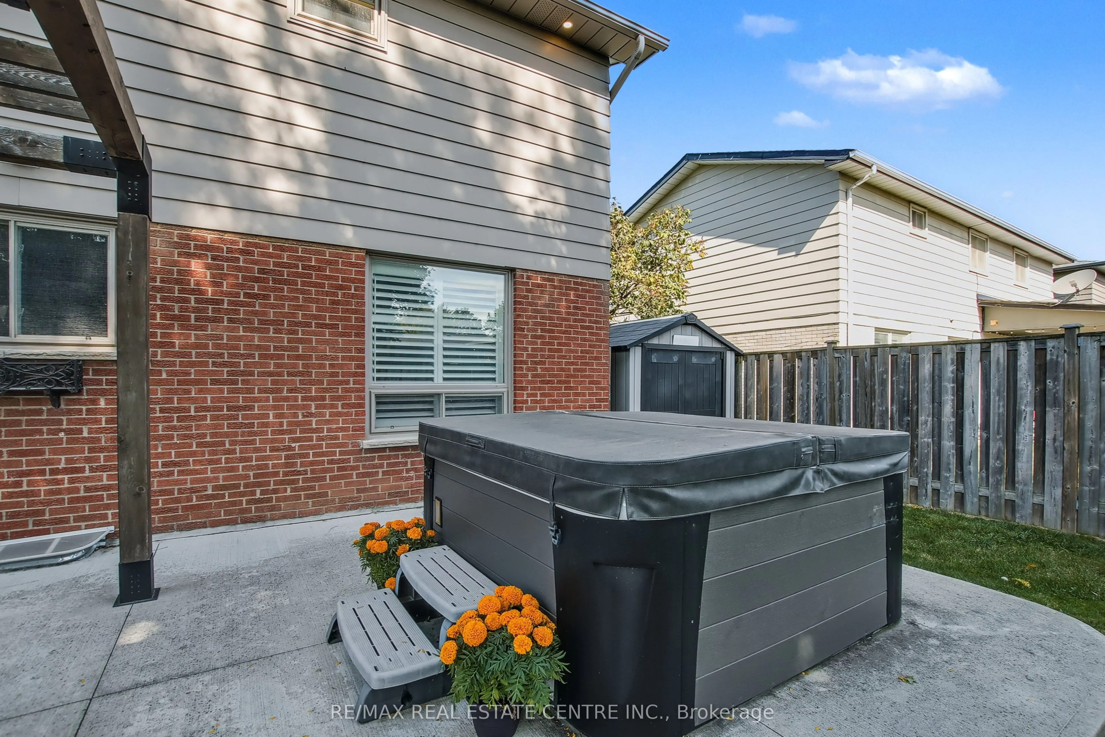 820 Hemlock Drive