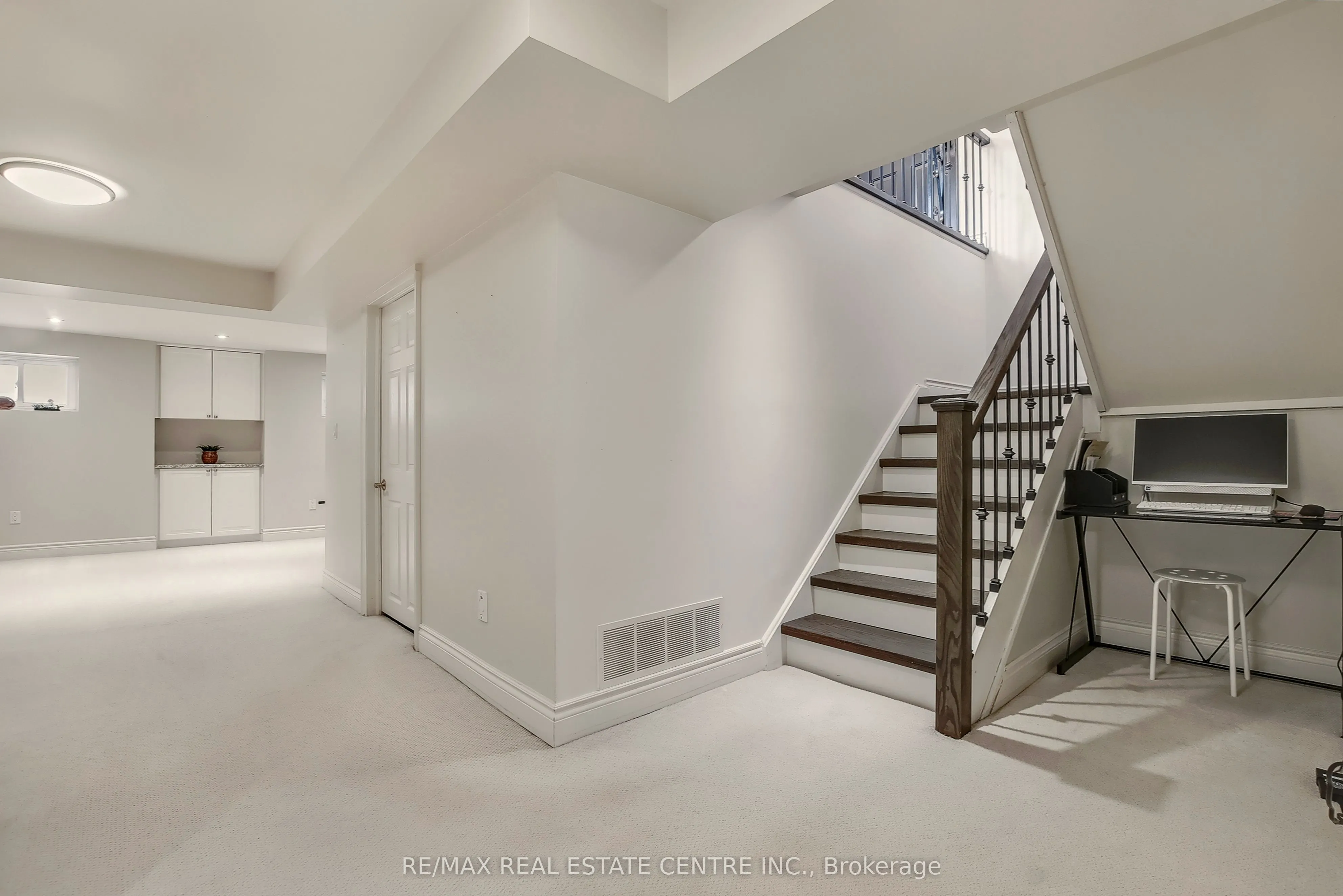 820 Hemlock Drive
