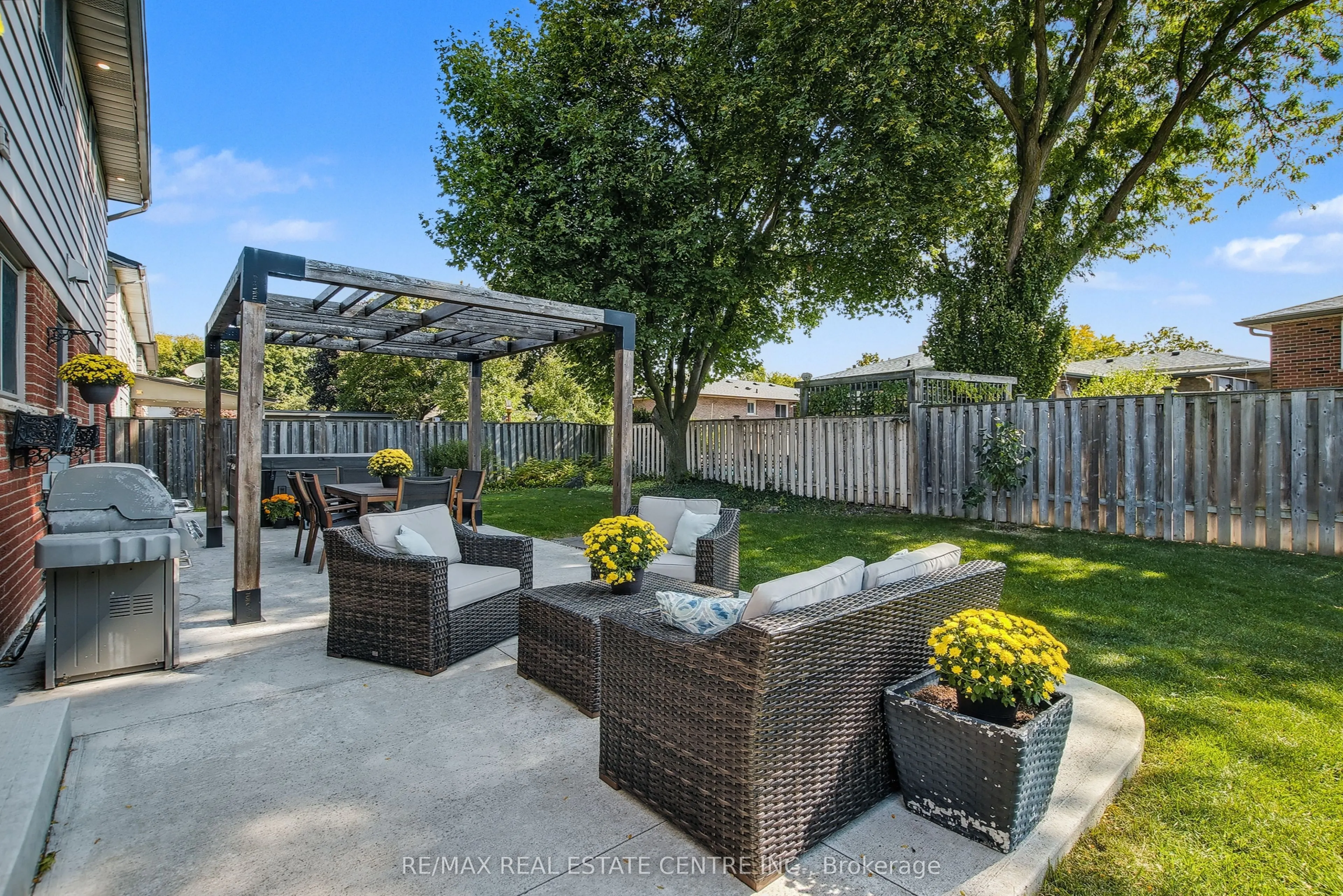 820 Hemlock Drive