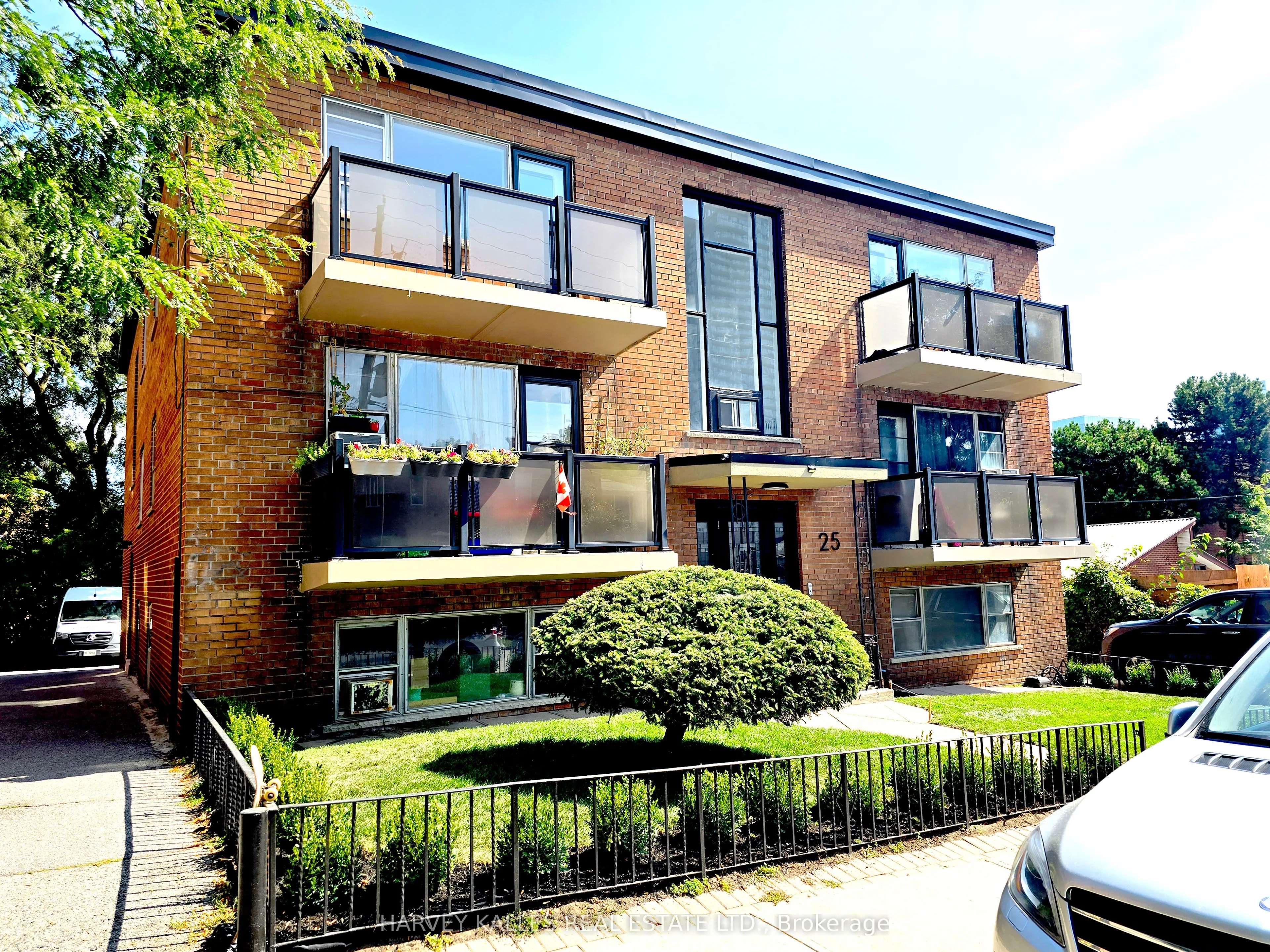 25 Windermere Avenue