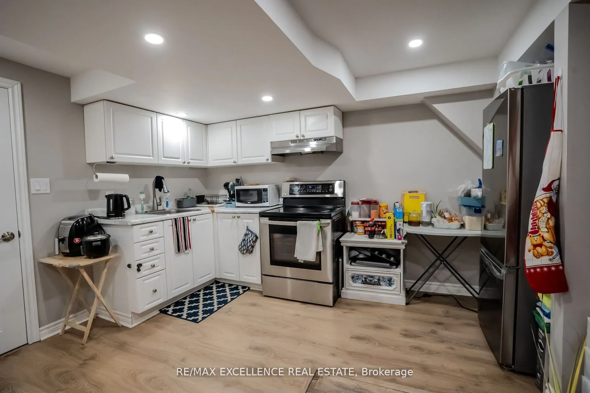 6839 Gracefield Drive