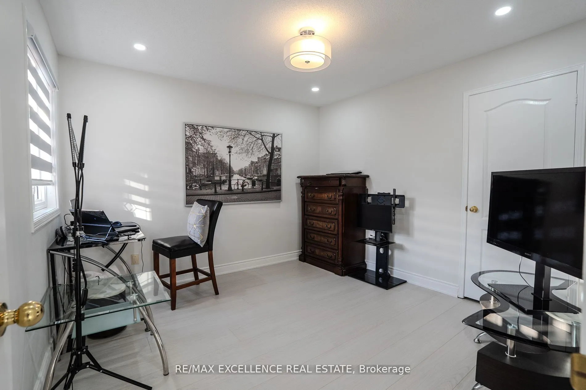 6839 Gracefield Drive