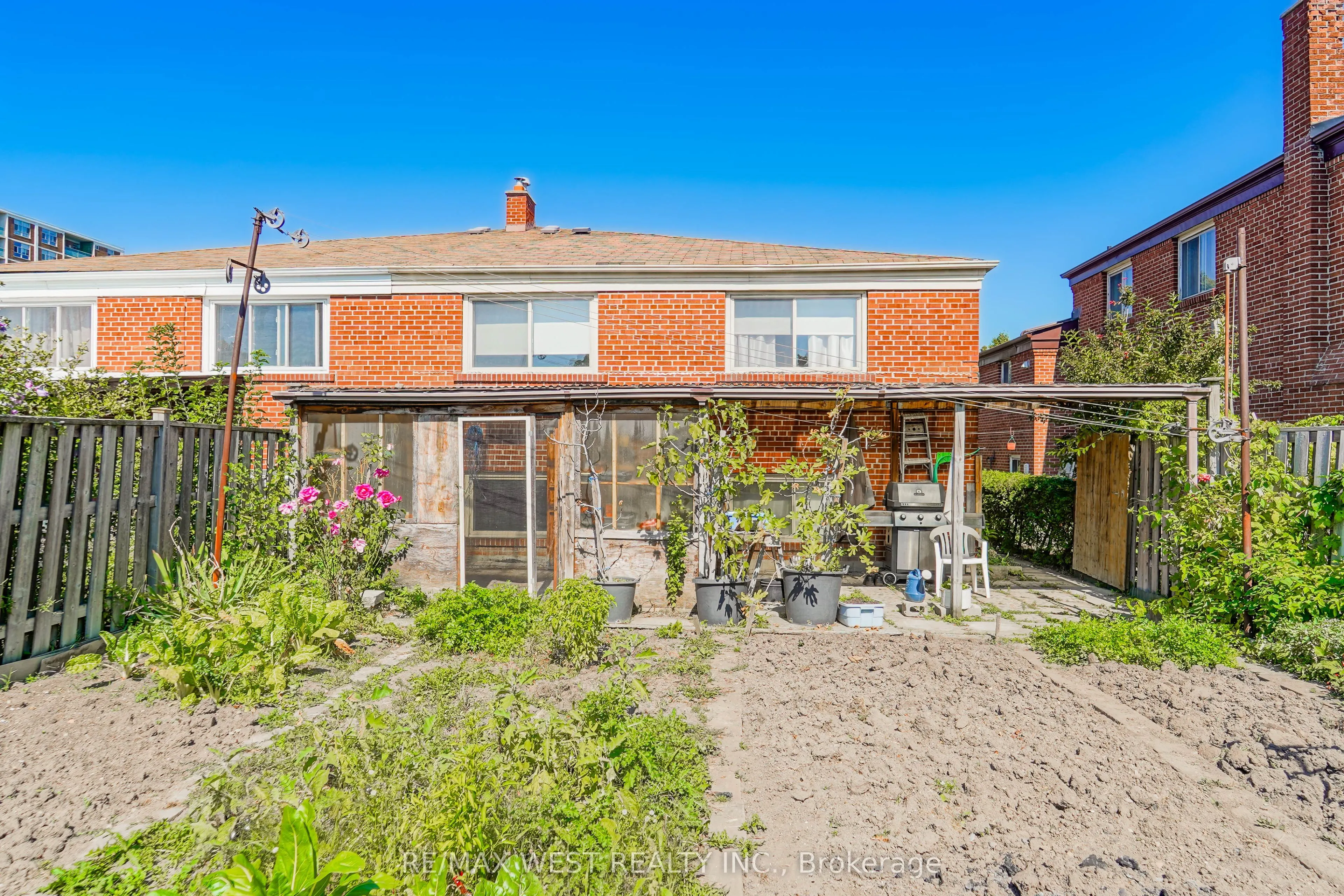 61 Longbourne Drive