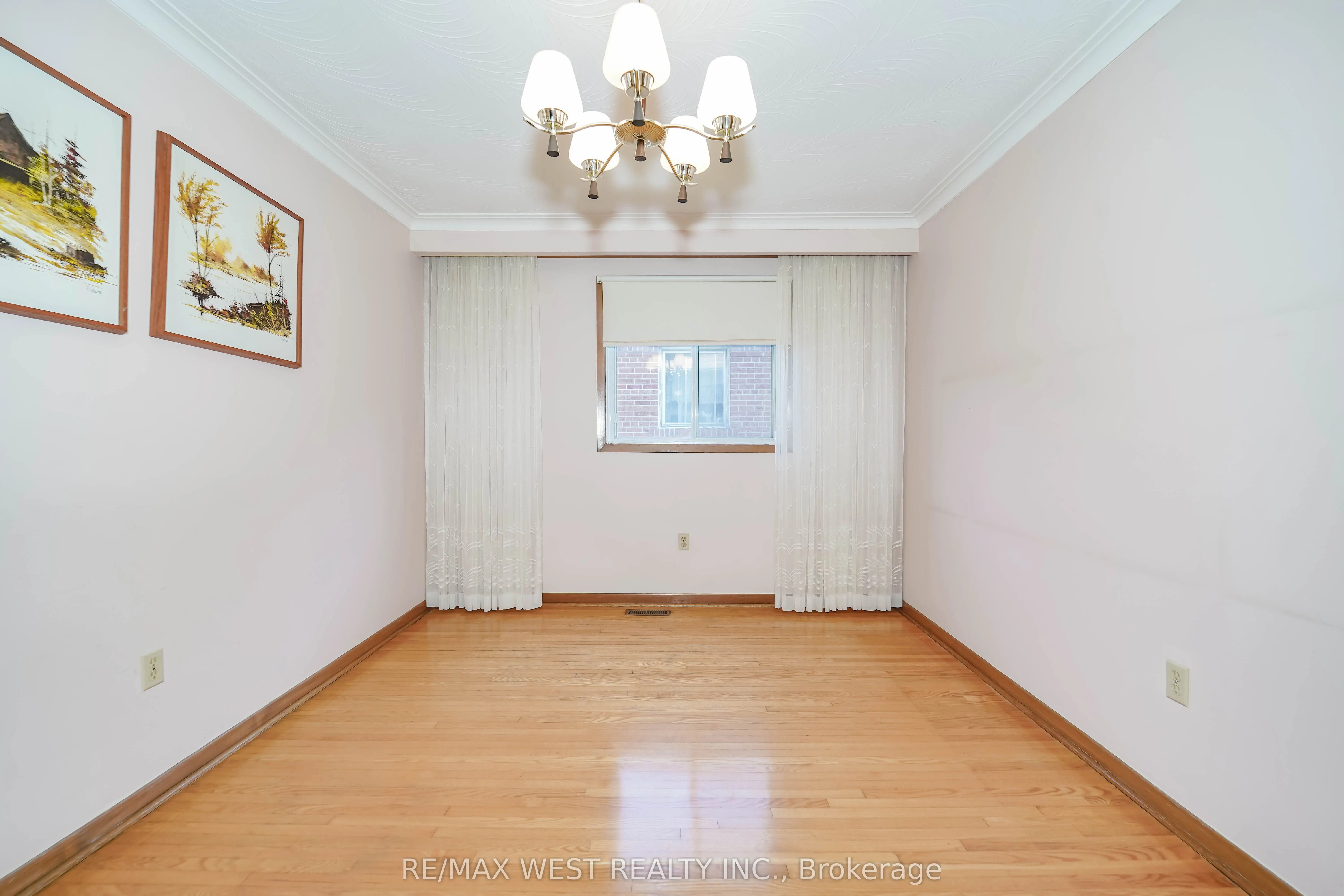 61 Longbourne Drive
