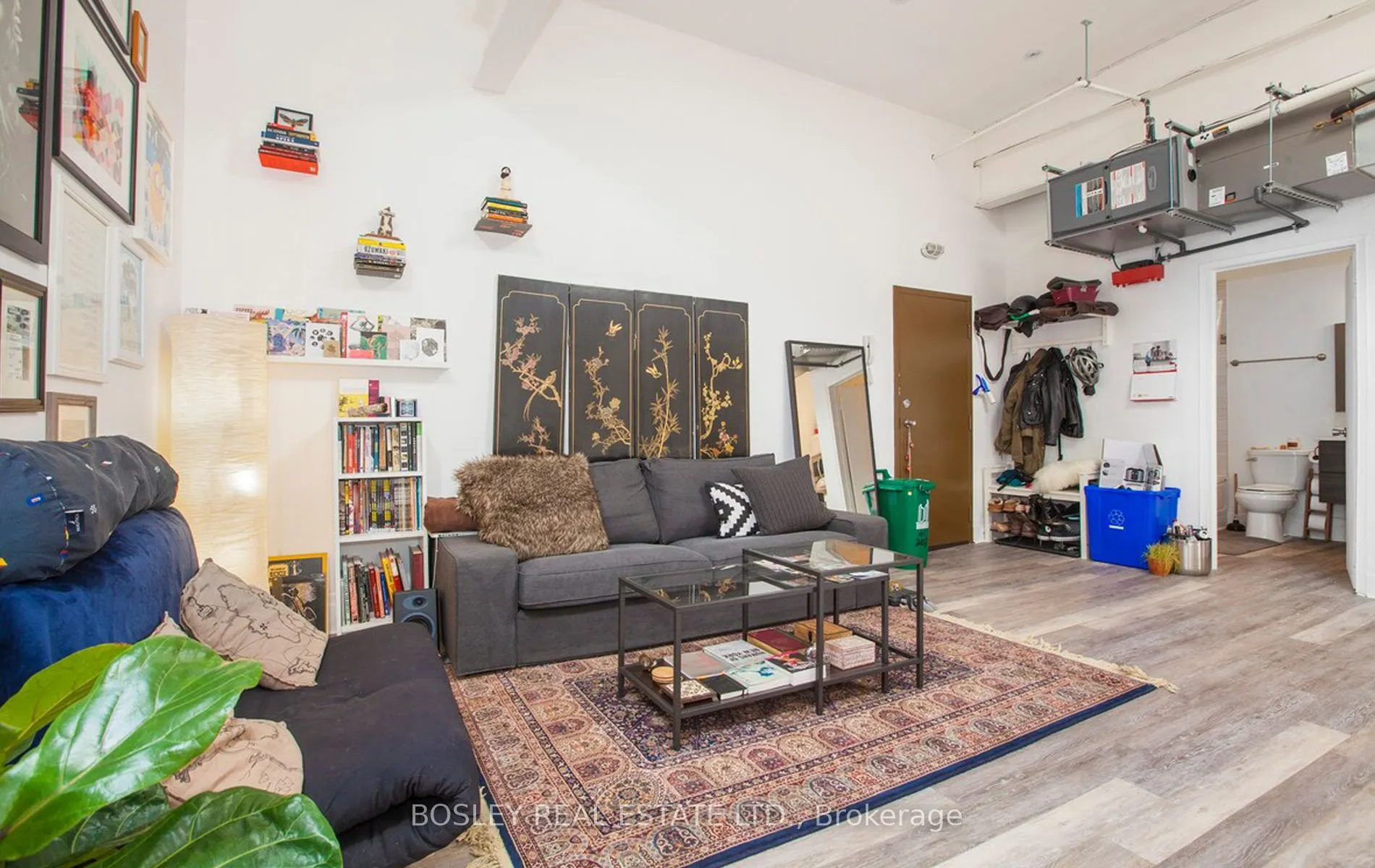 137 Roncesvalles Avenue, #202