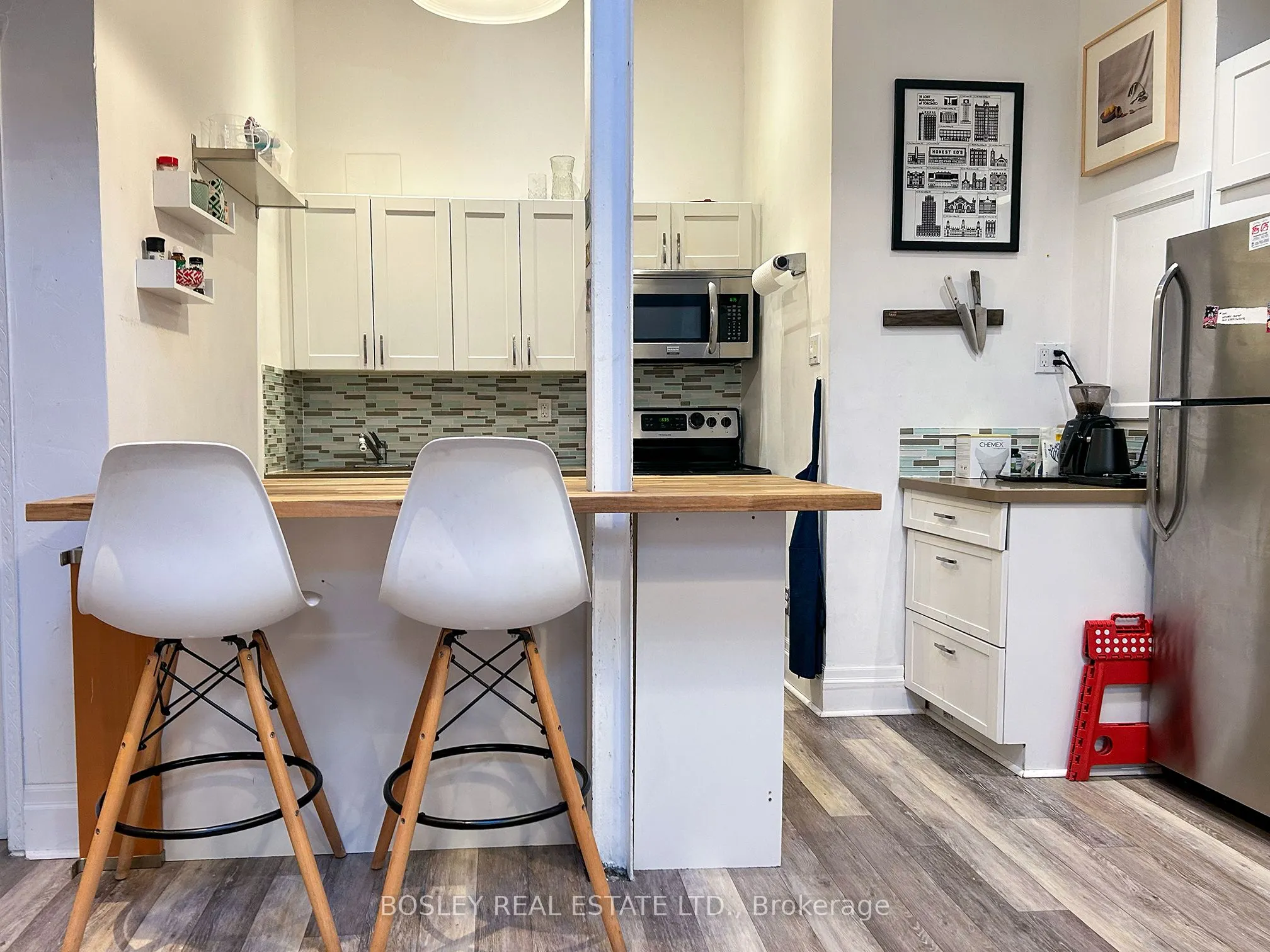 137 Roncesvalles Avenue, #202
