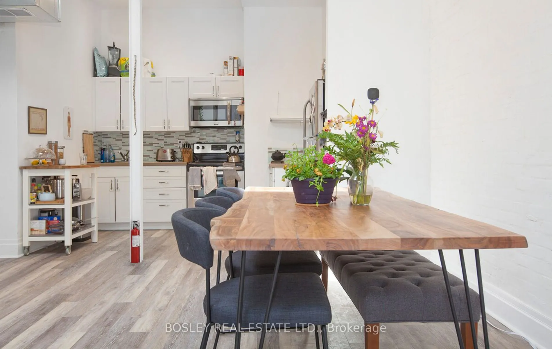 137 Roncesvalles Avenue, #202