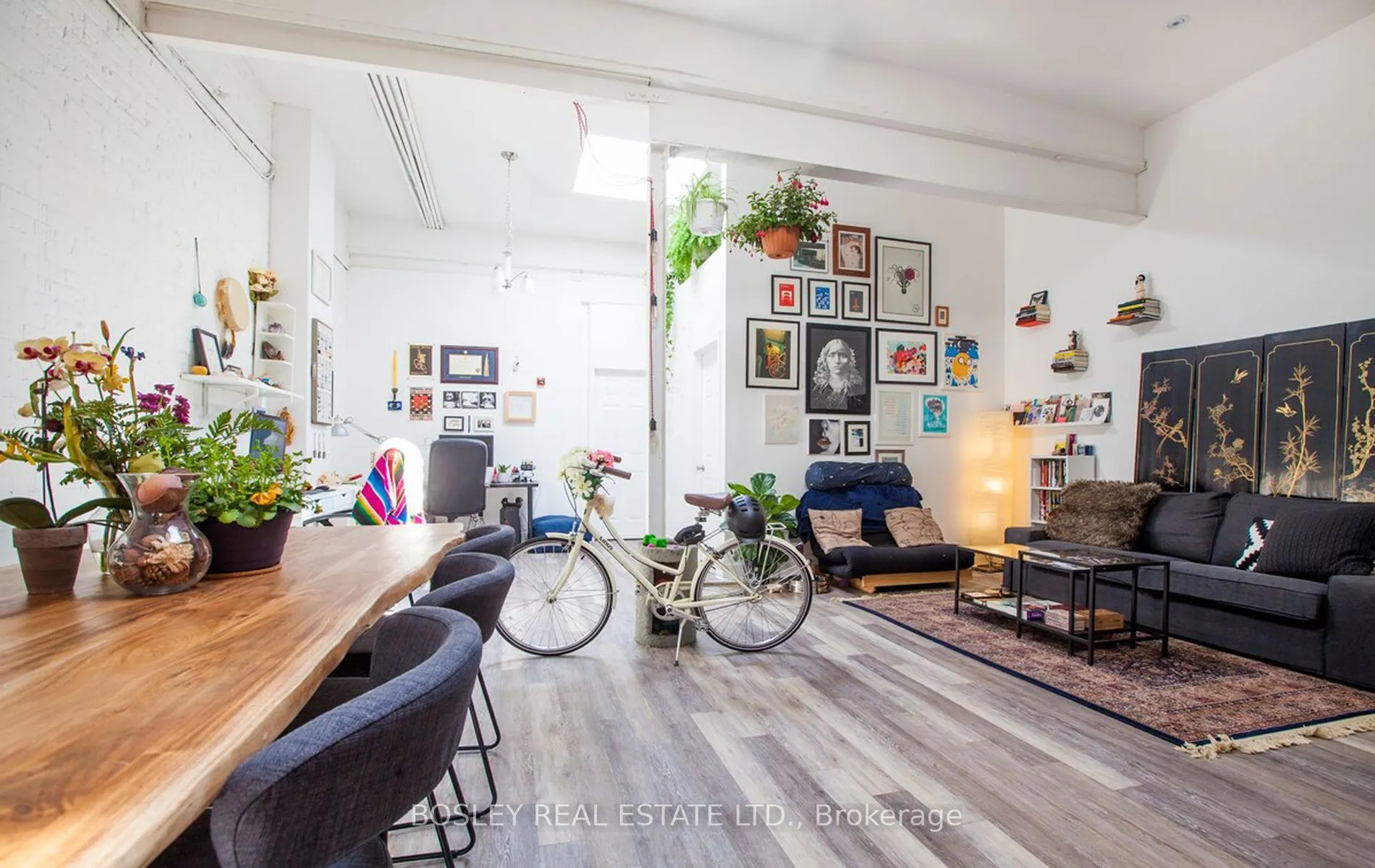 137 Roncesvalles Avenue, #202