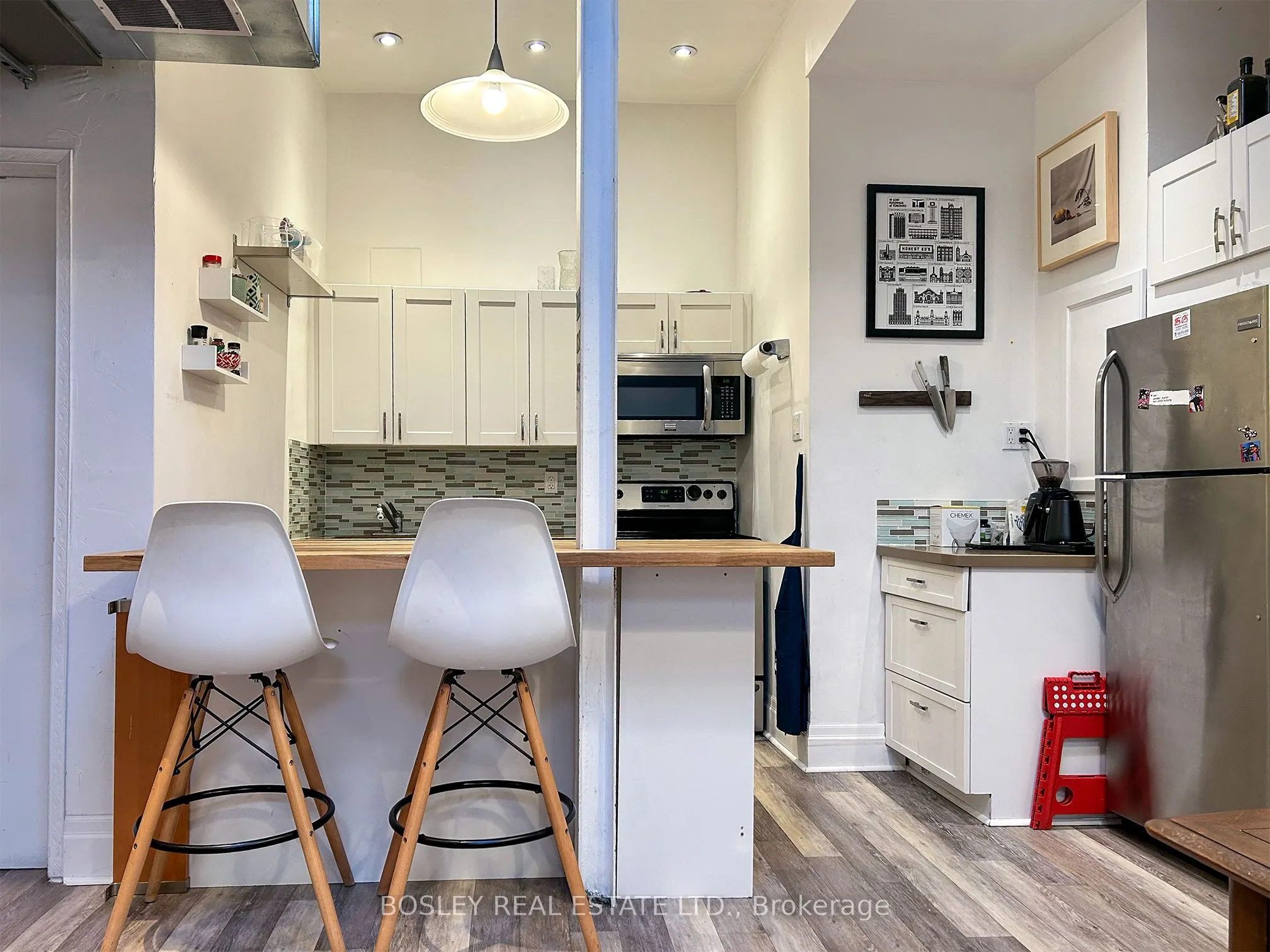137 Roncesvalles Avenue, #202