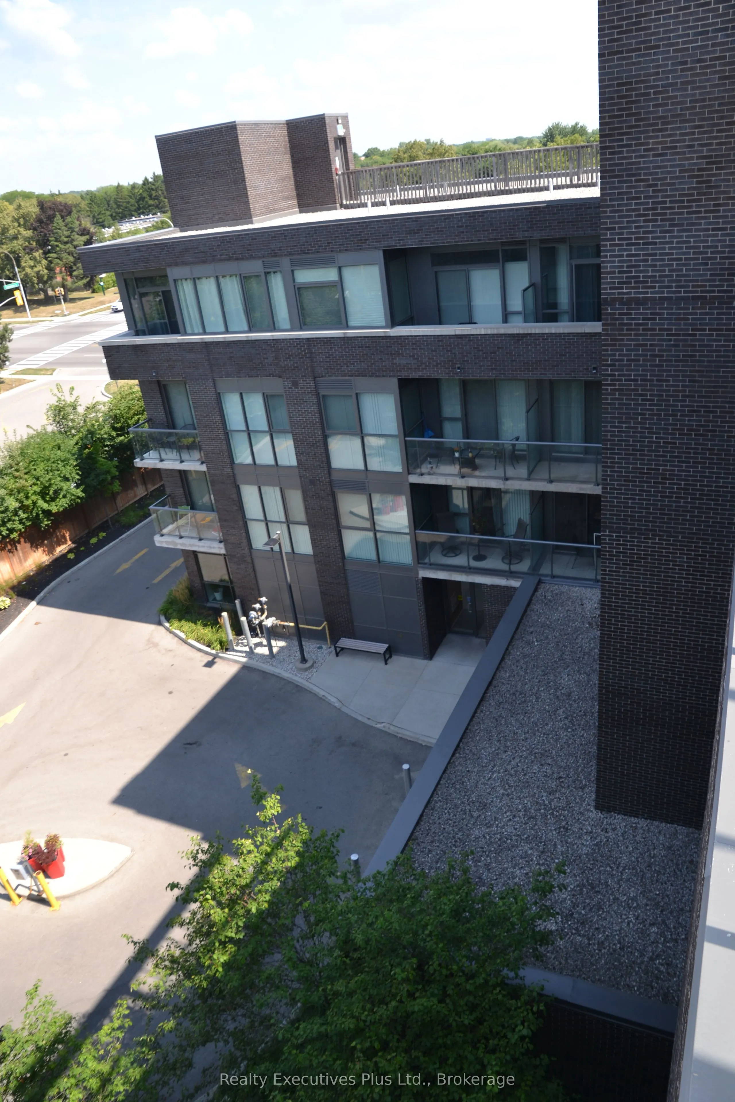 1284 Guelph Line N, #201