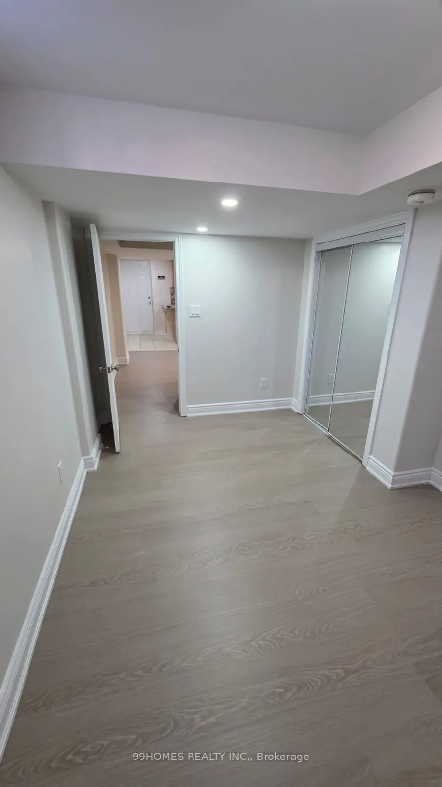 52 Nantucket Crescent, #Bsmt