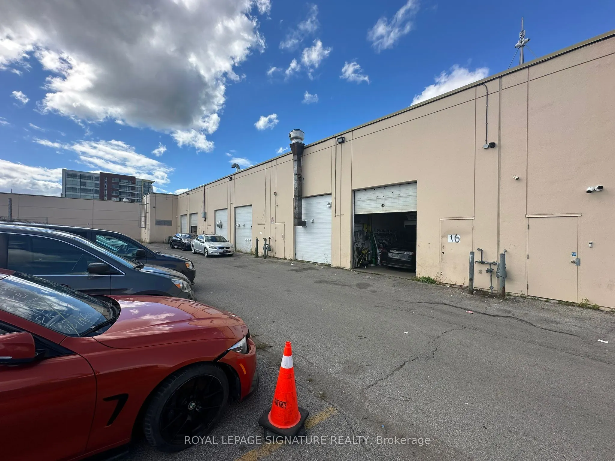 1270 Finch Avenue W, #16