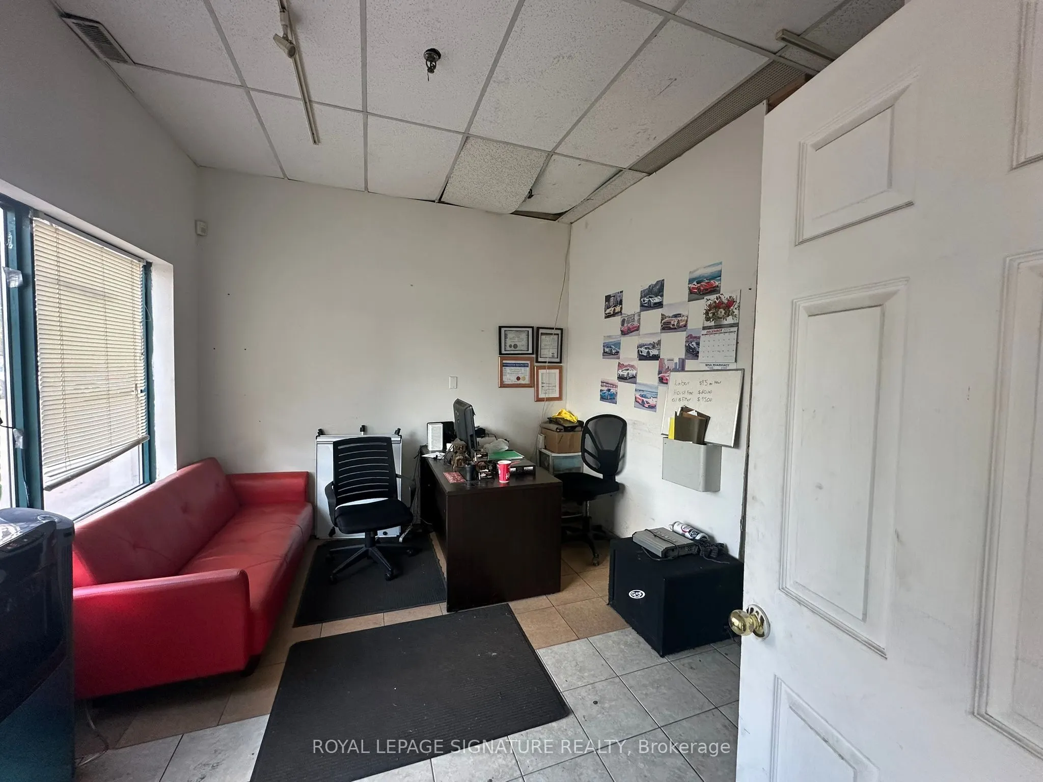 1270 Finch Avenue W, #16