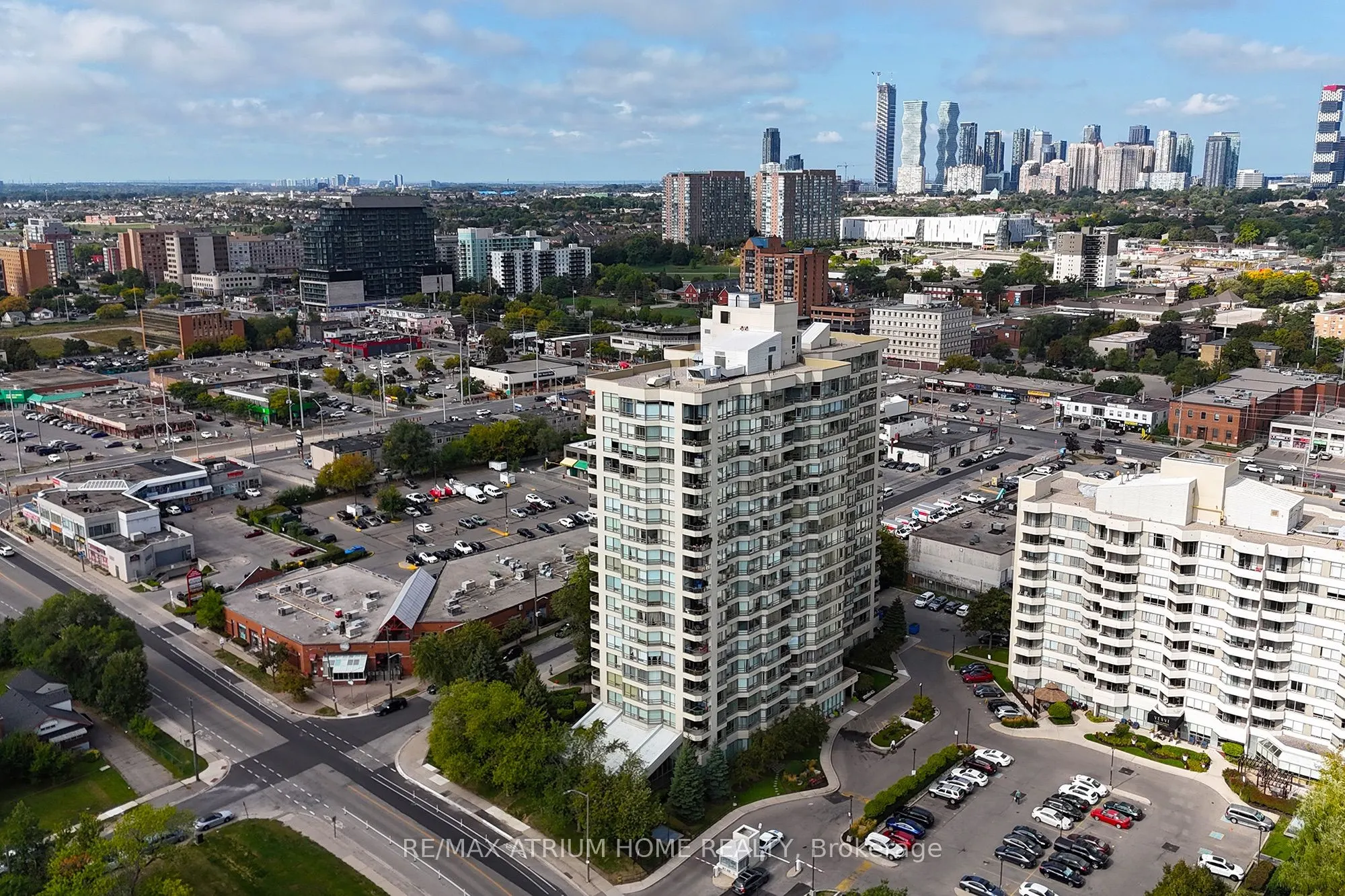 75 King Street E, #ph11