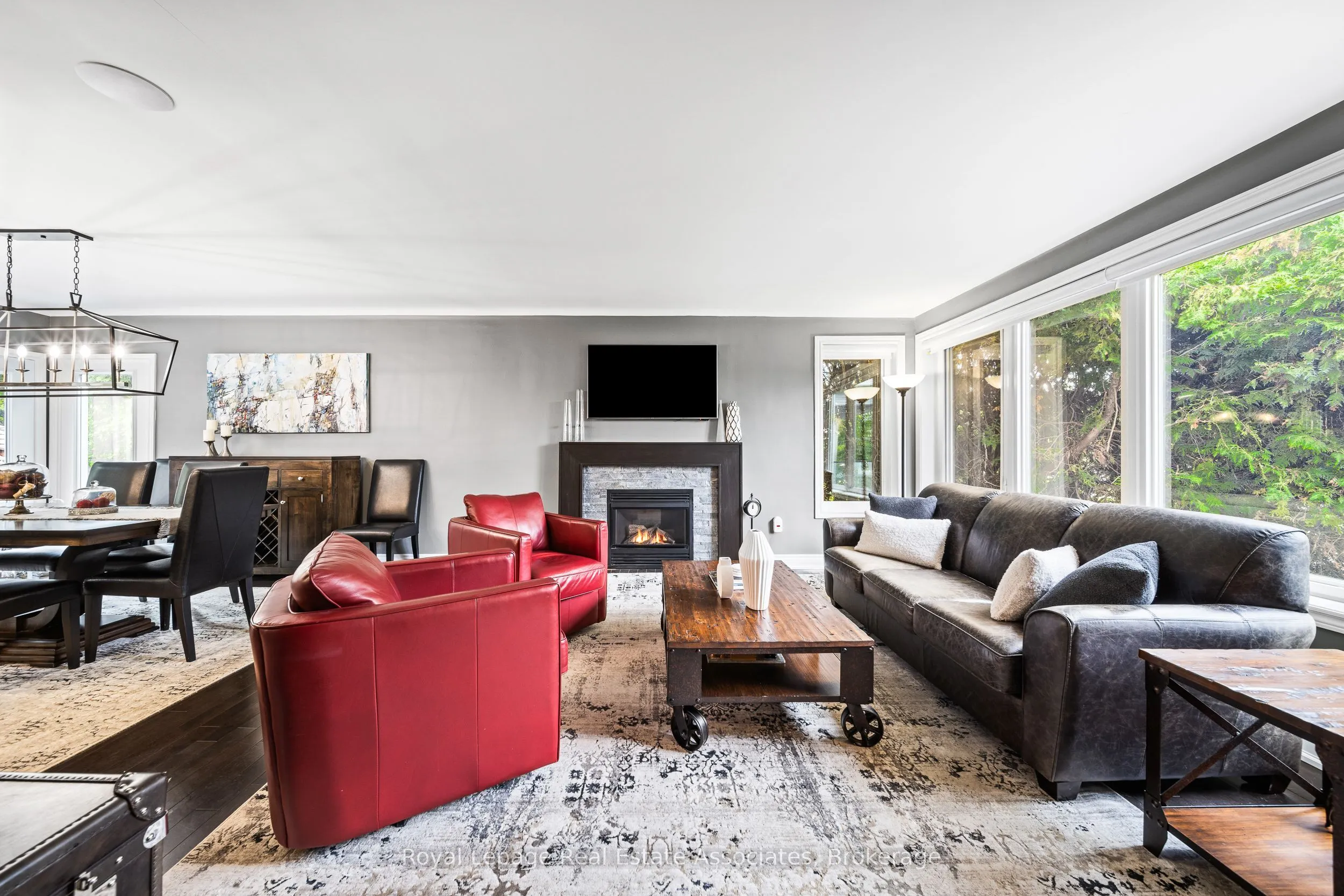 96 Delrex Boulevard