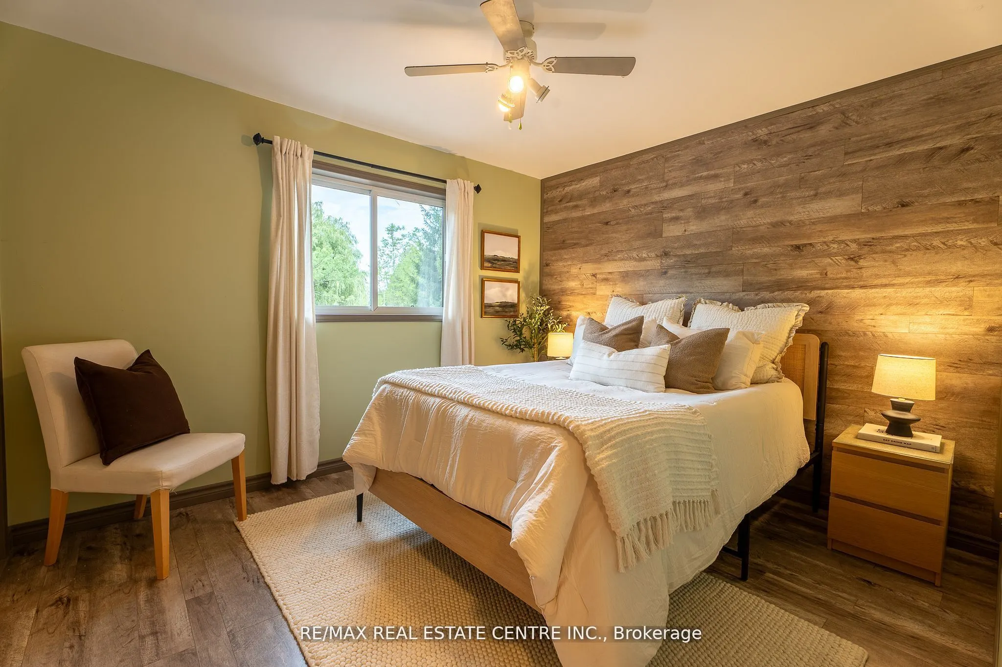 3762 Highpoint Side Road