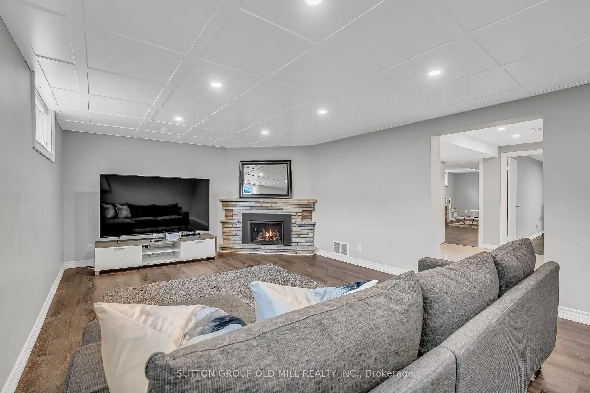 40 Lemonwood Drive