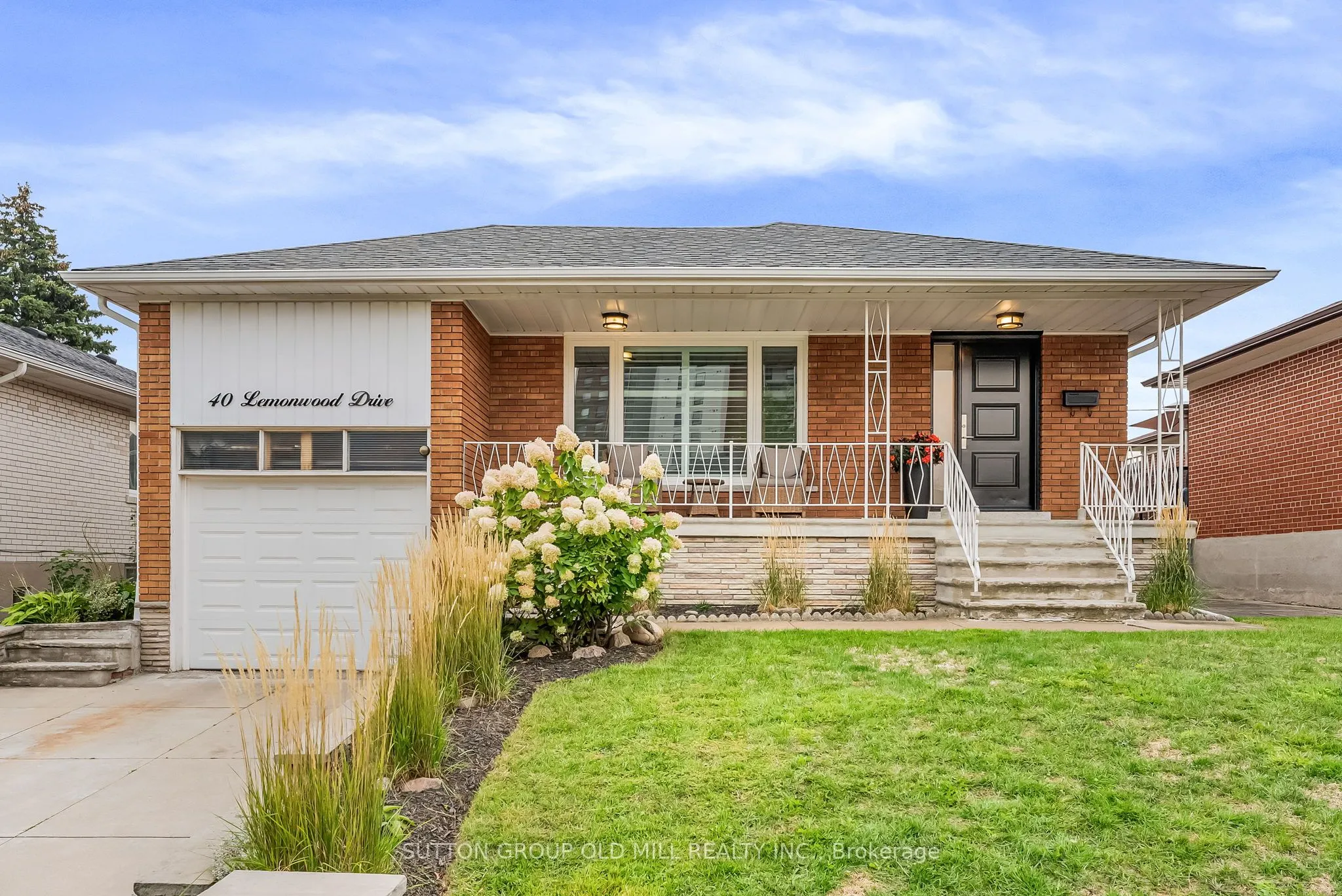 40 Lemonwood Drive