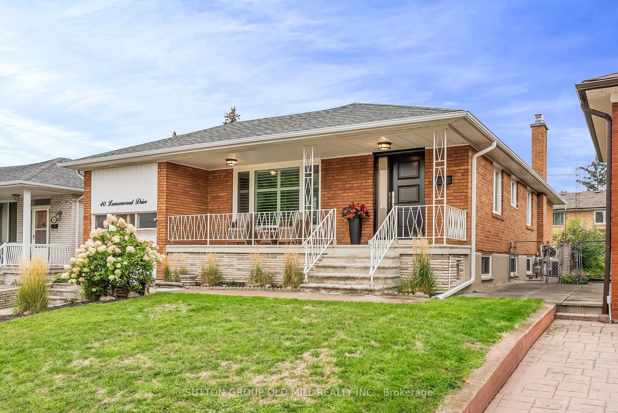 40 Lemonwood Drive