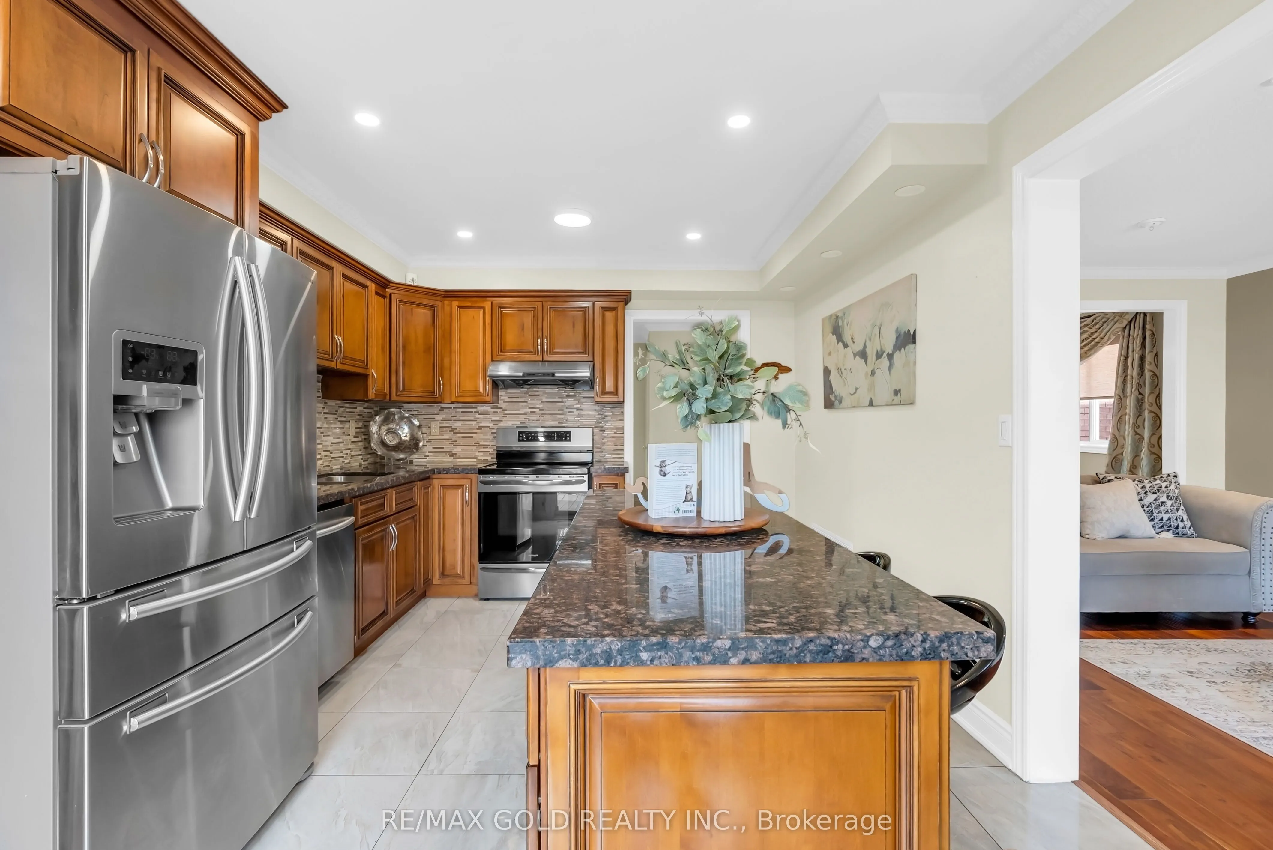 33 Tigerlily Place