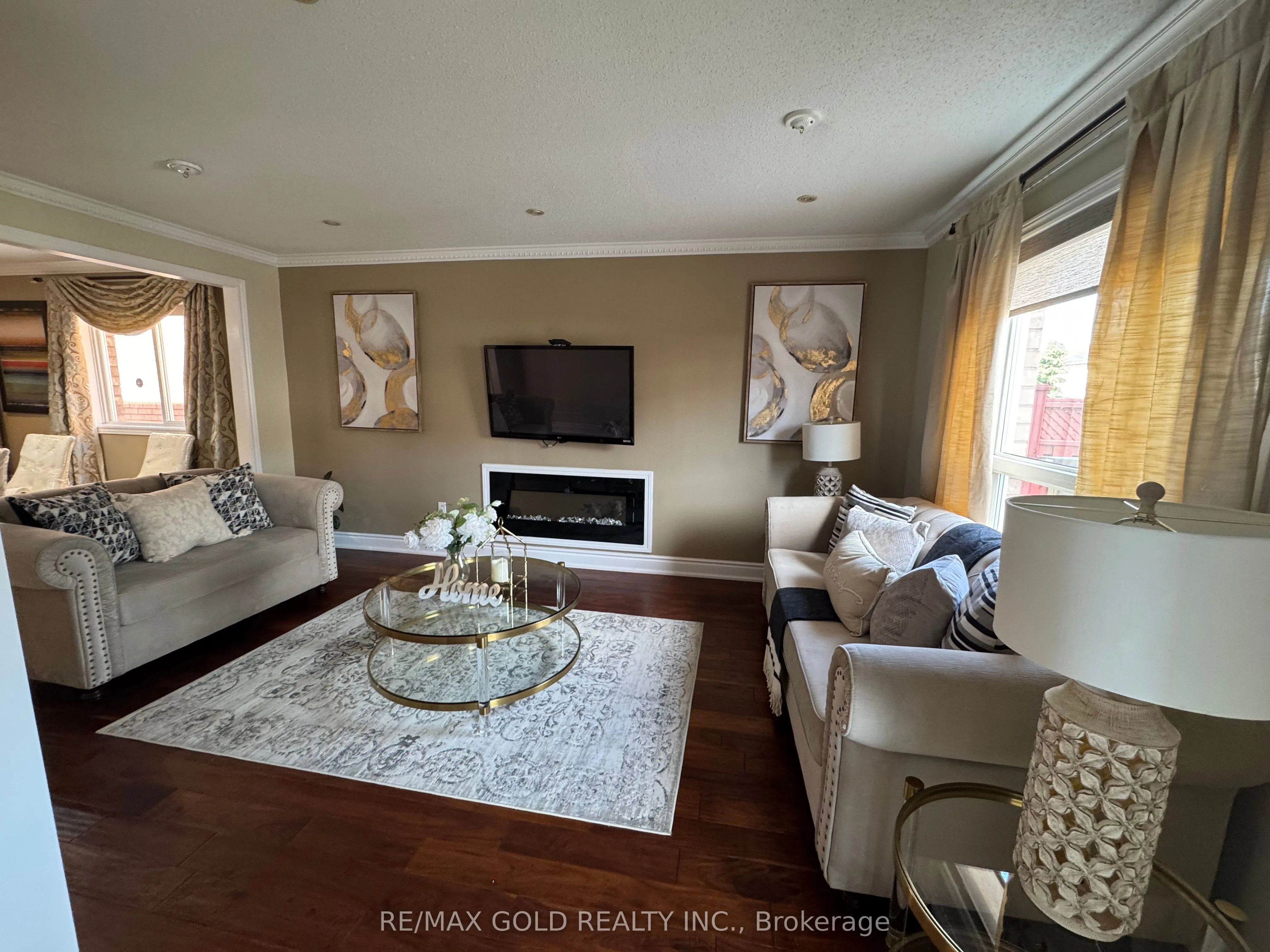 33 Tigerlily Place