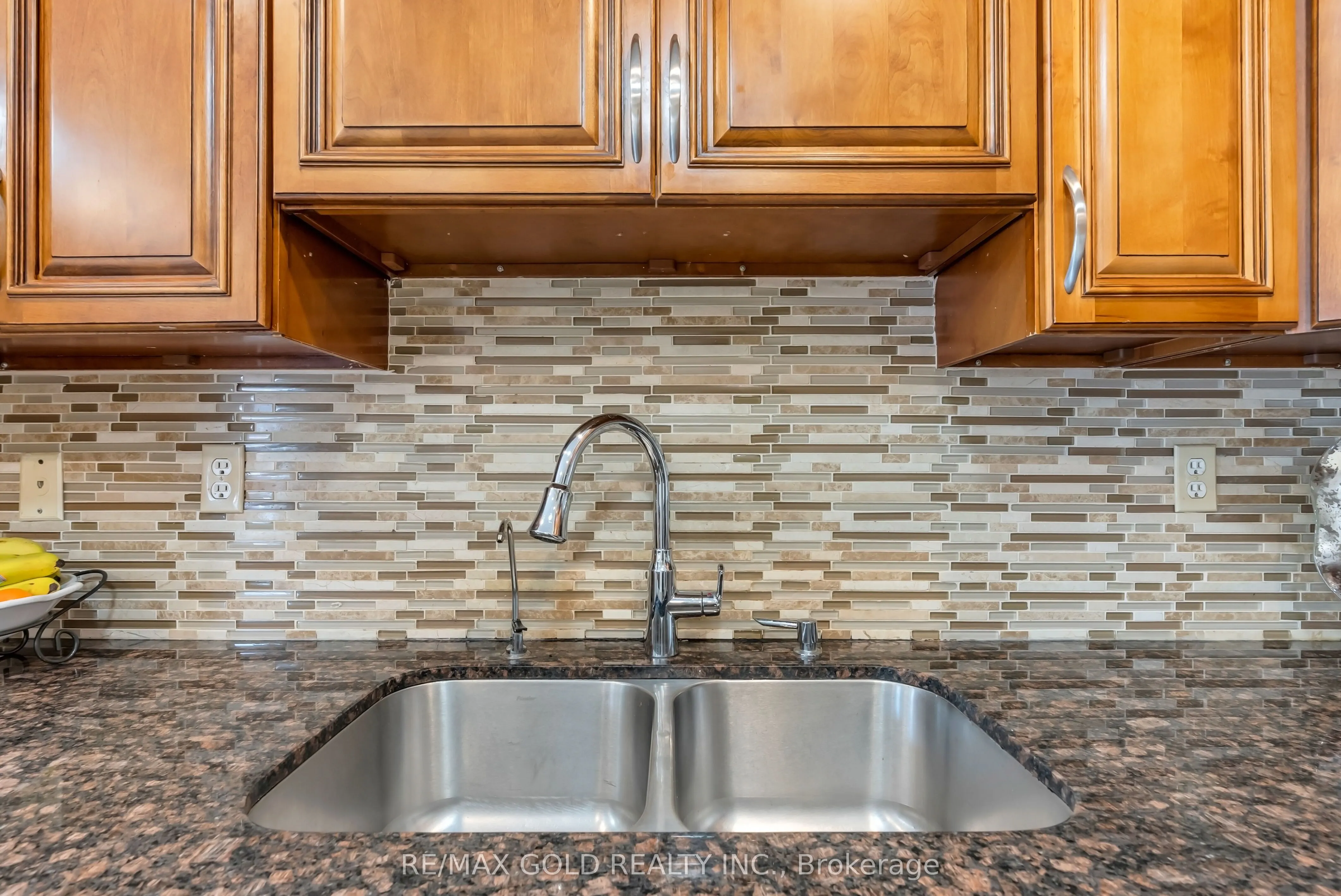 33 Tigerlily Place