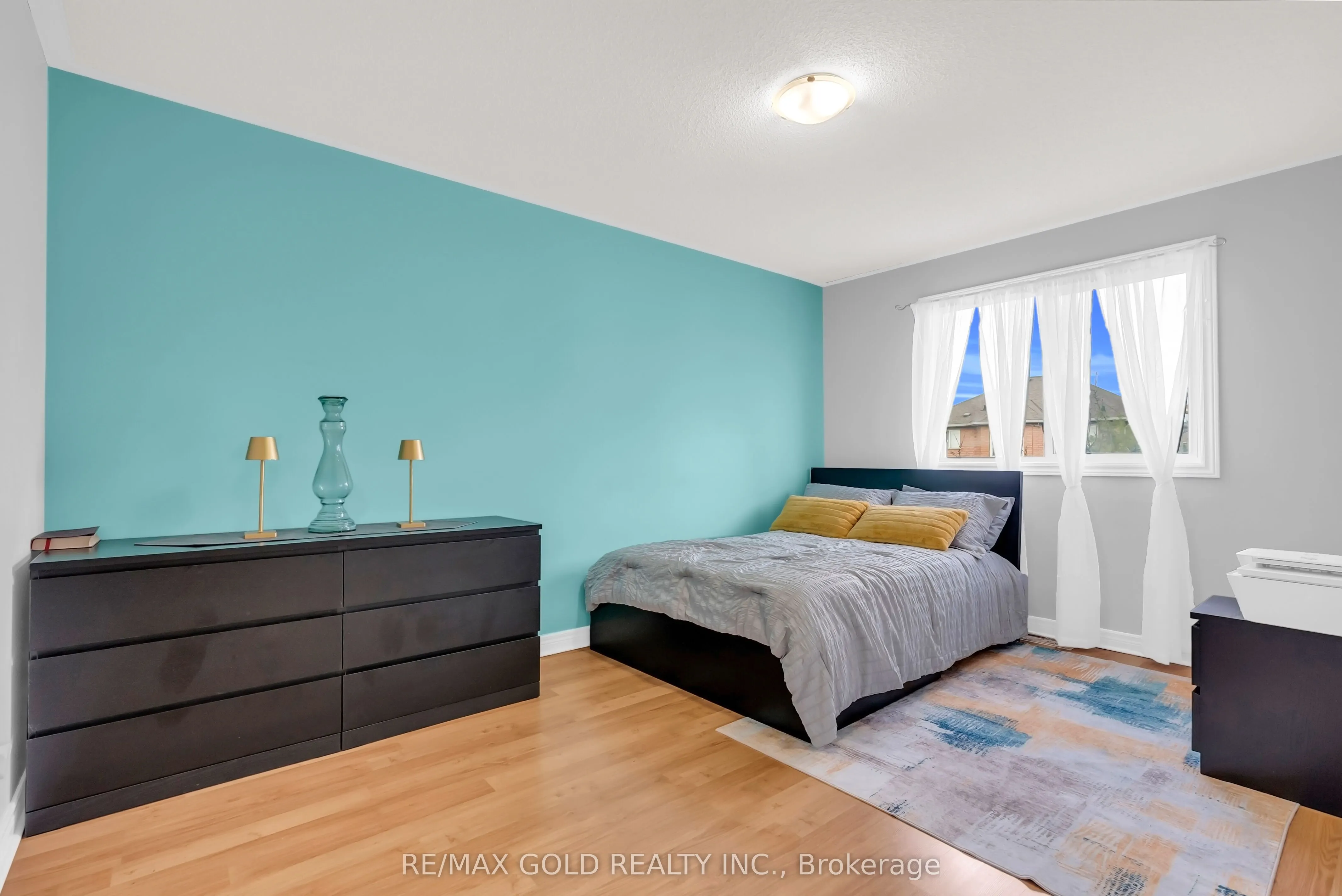 33 Tigerlily Place