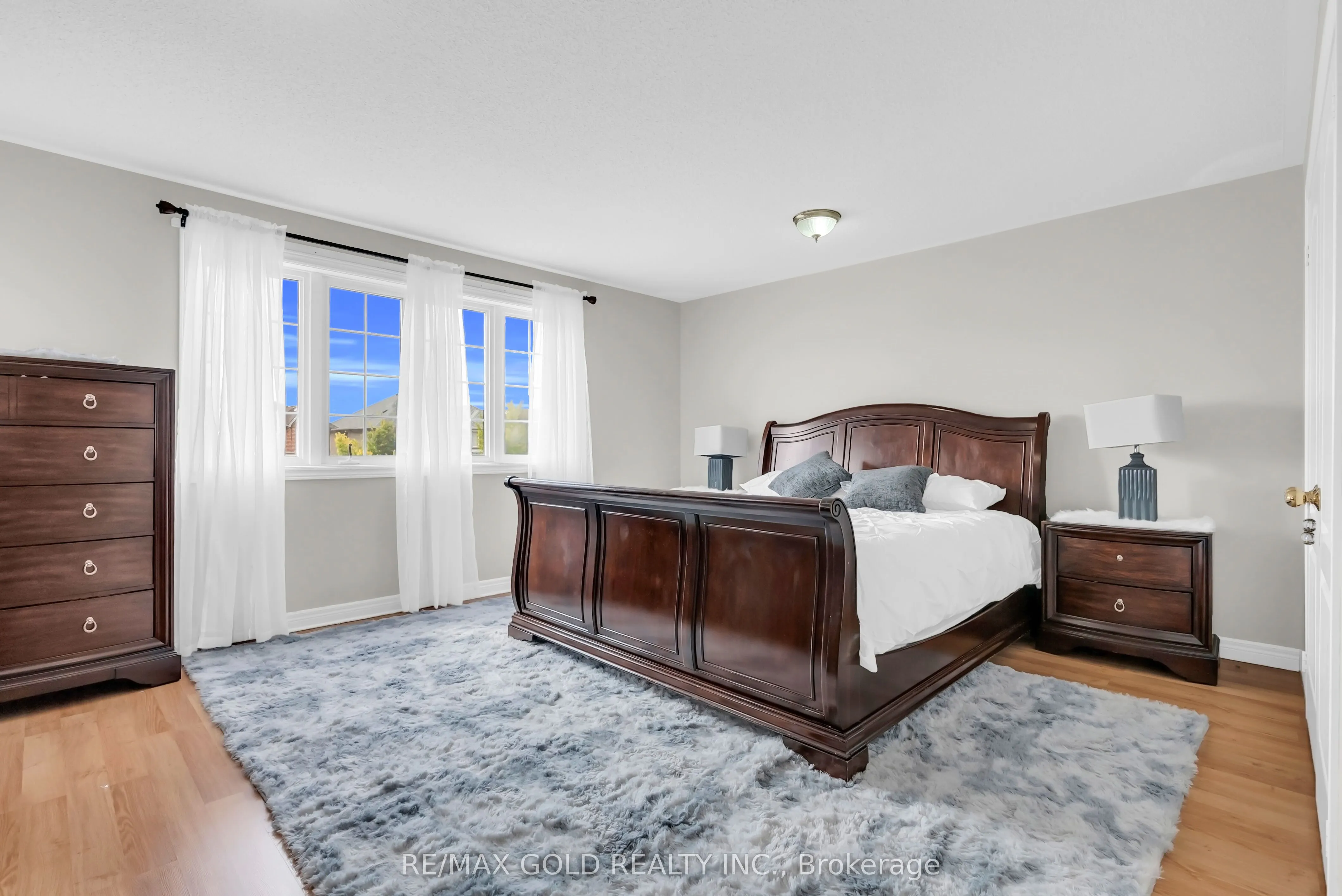 33 Tigerlily Place