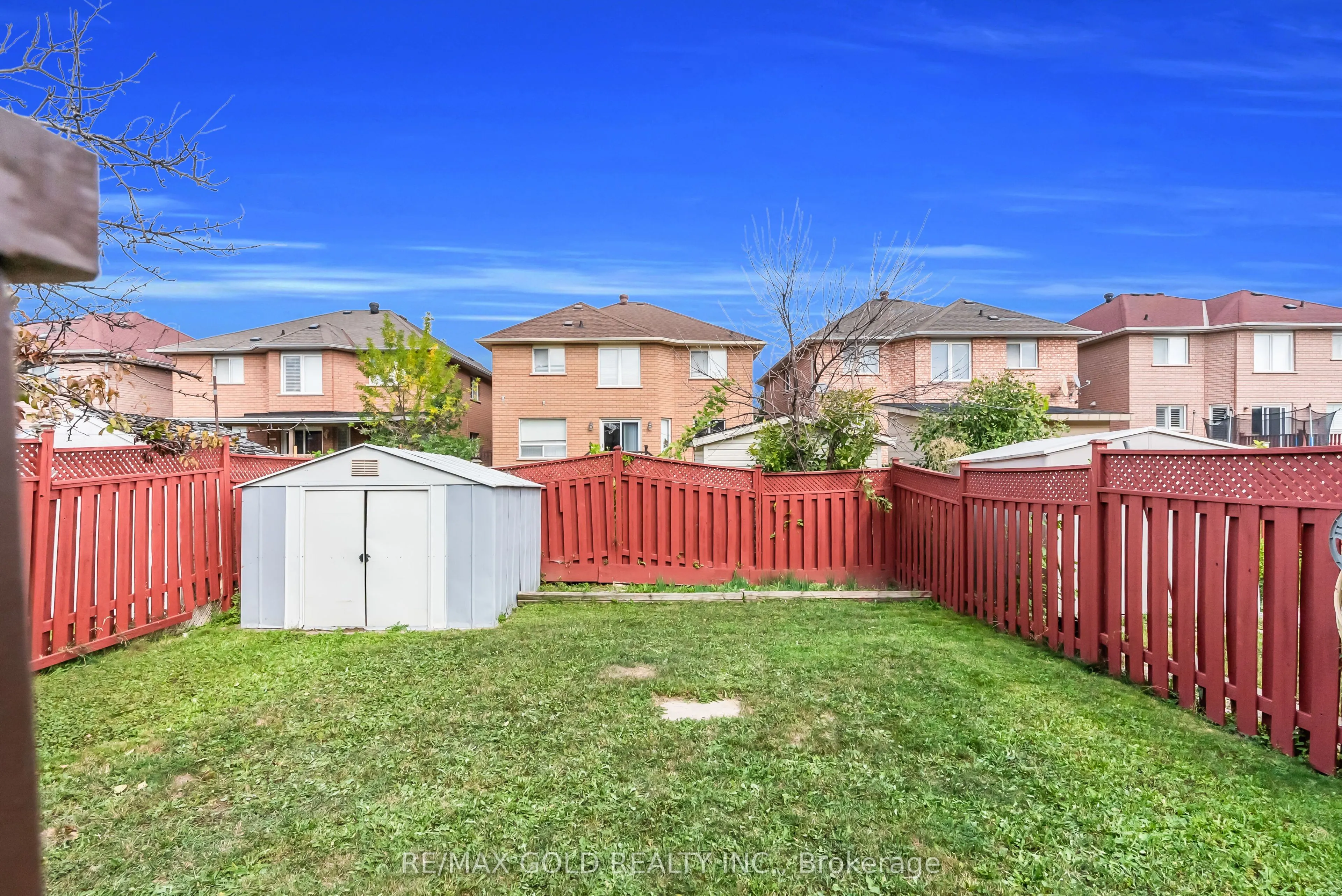 33 Tigerlily Place