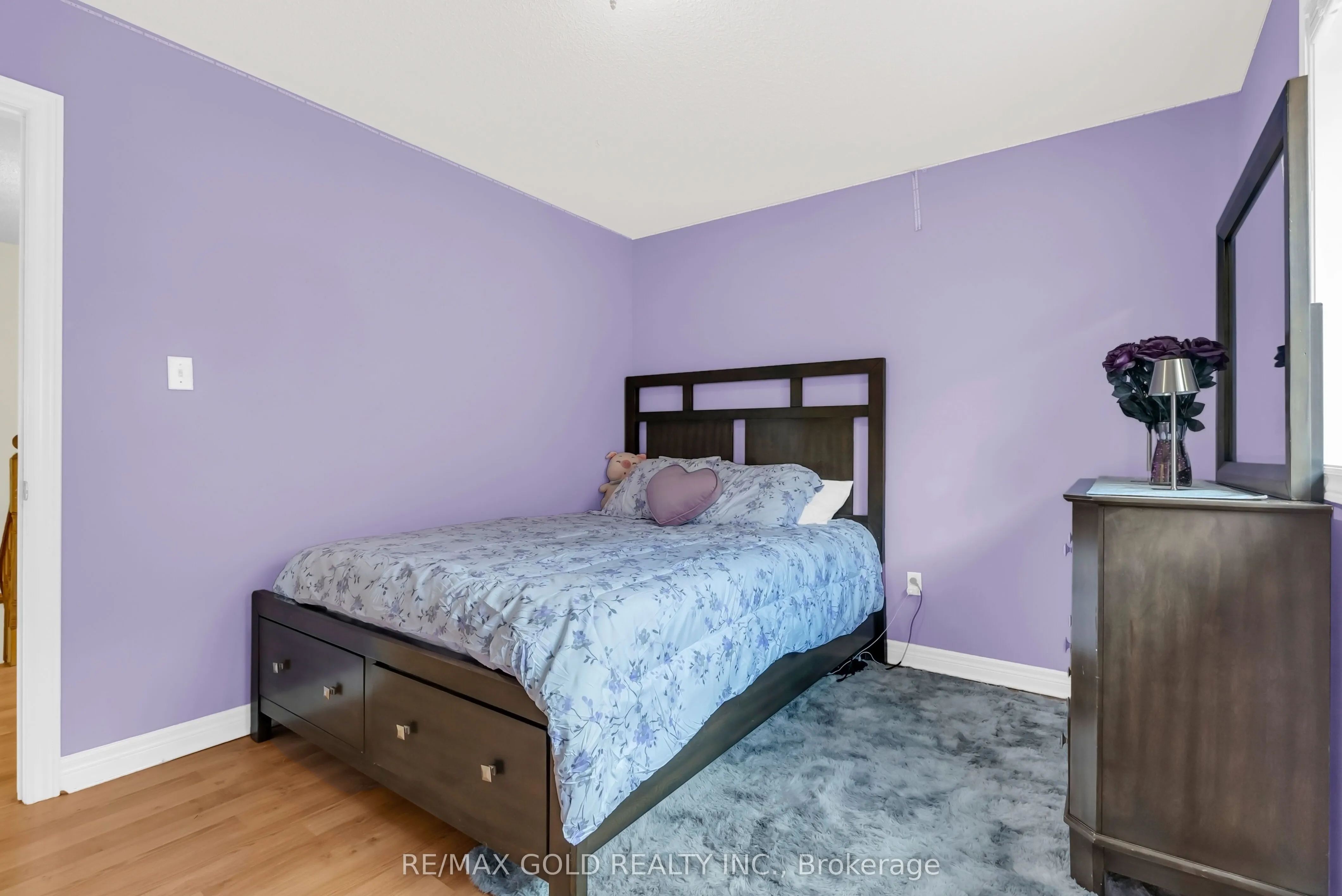 33 Tigerlily Place