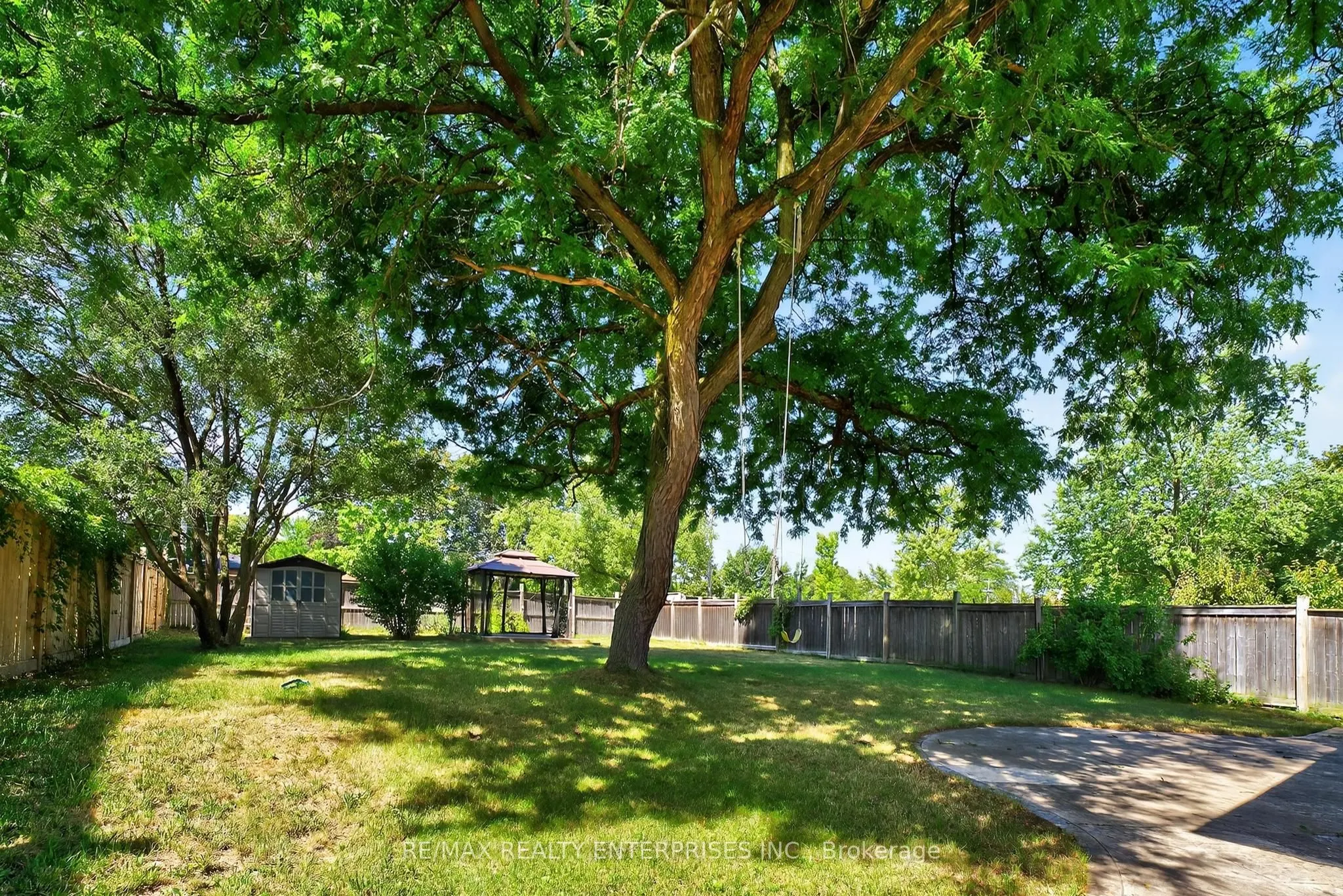 16 Warbeck Place