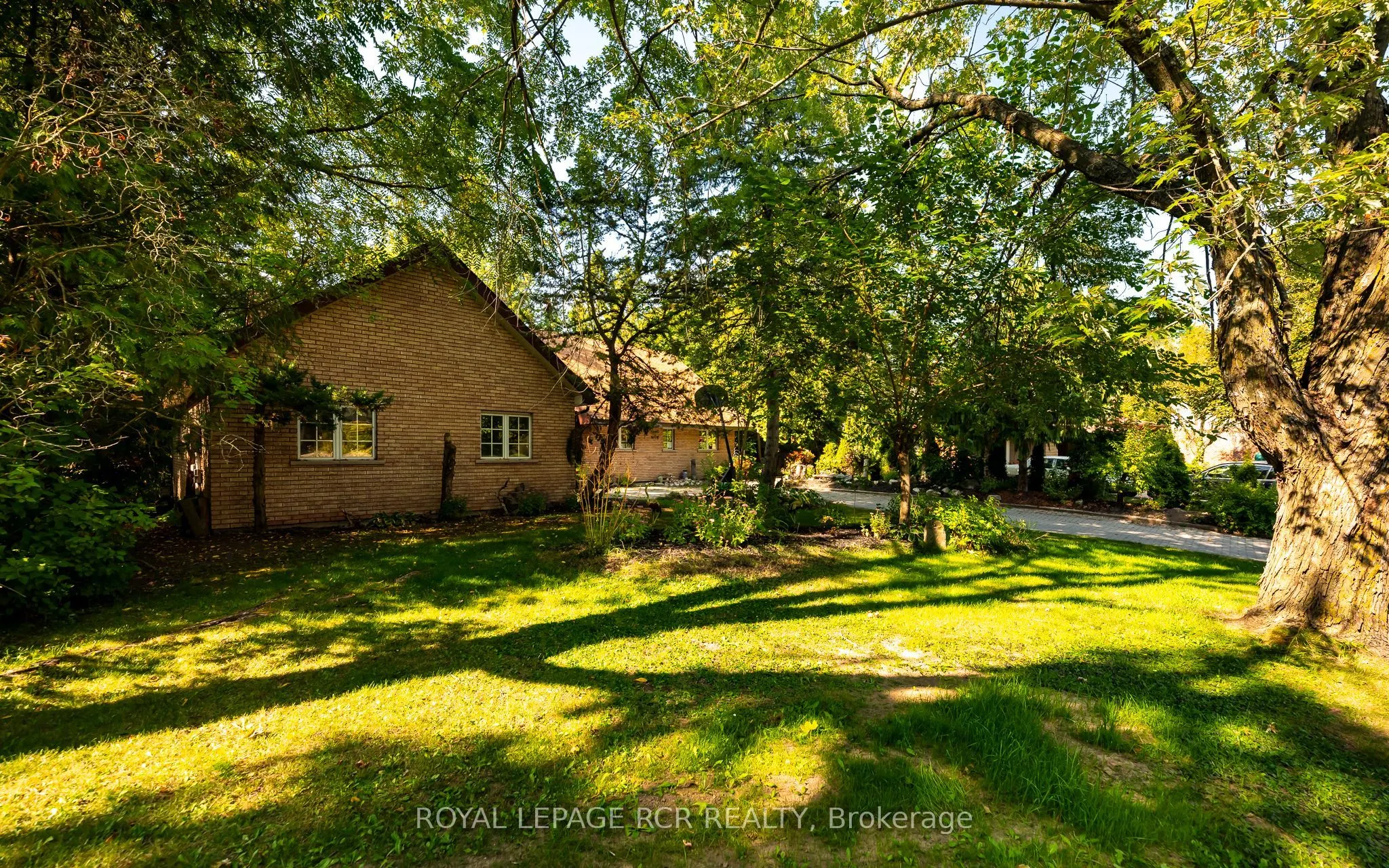 33 Forest Park Road