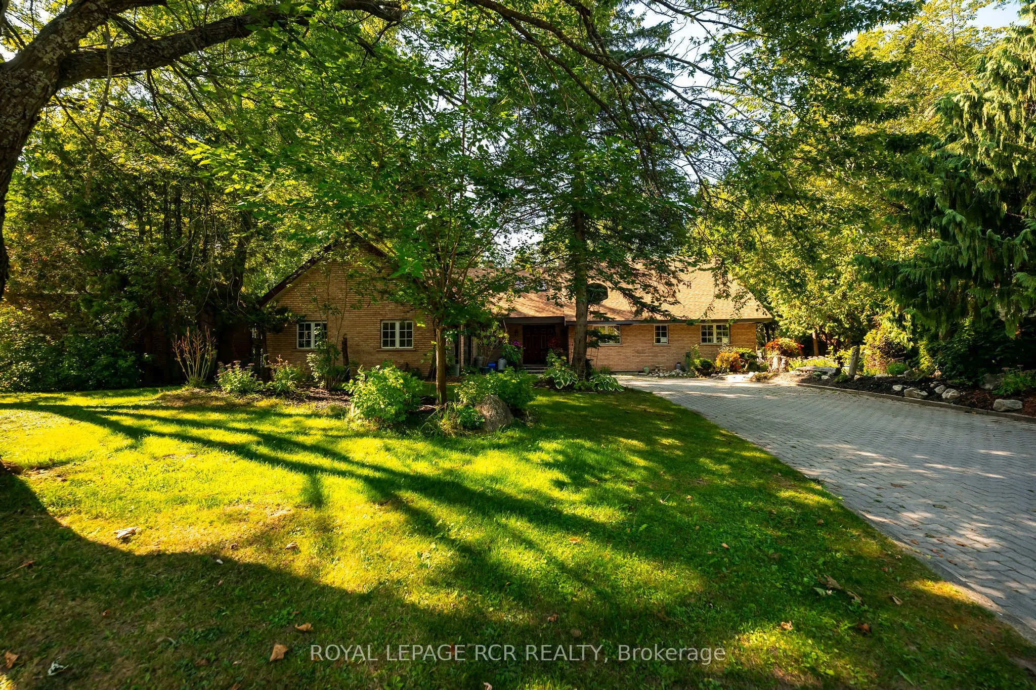 33 Forest Park Road