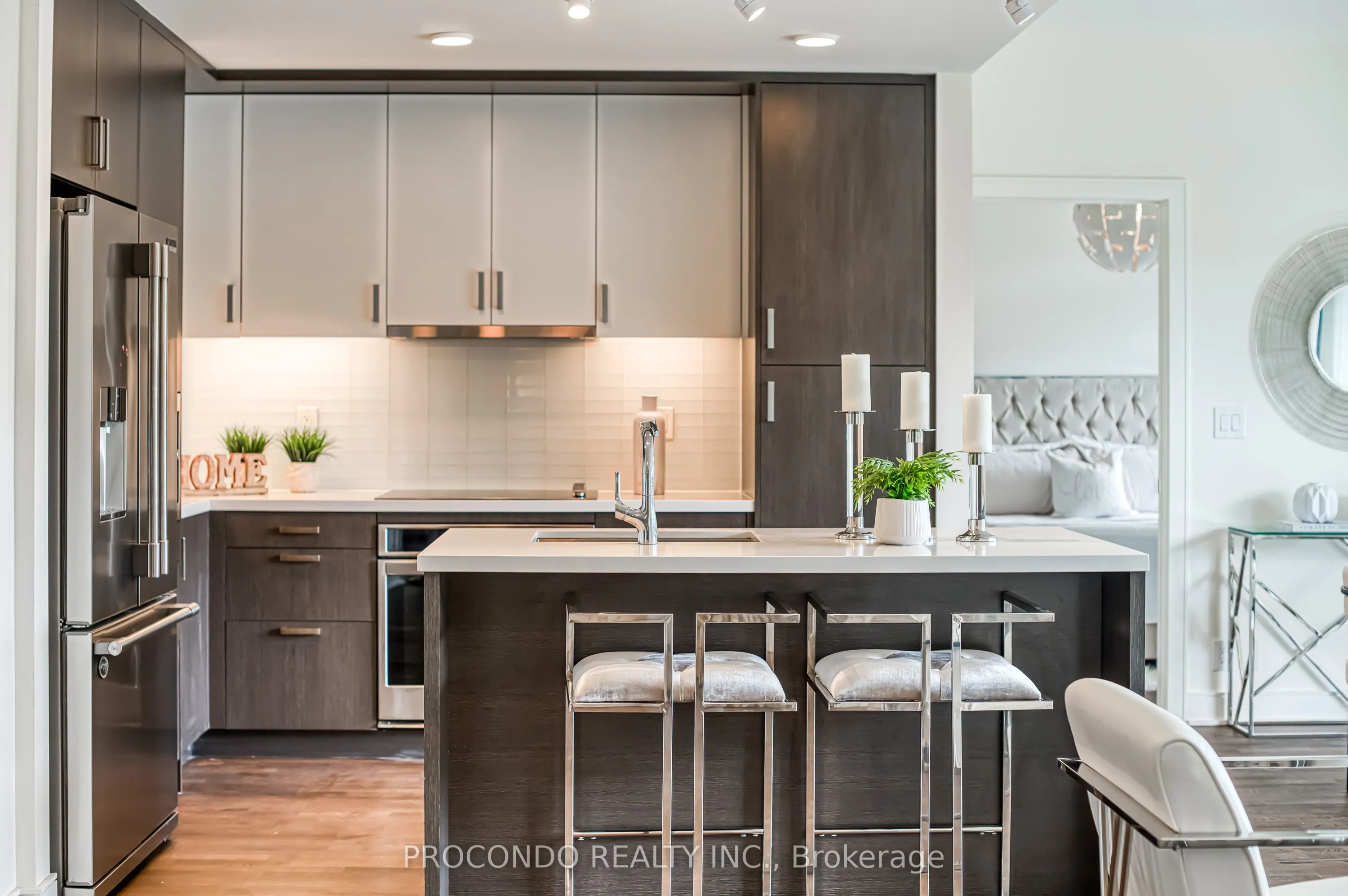 1575 Lakeshore Road W, #350