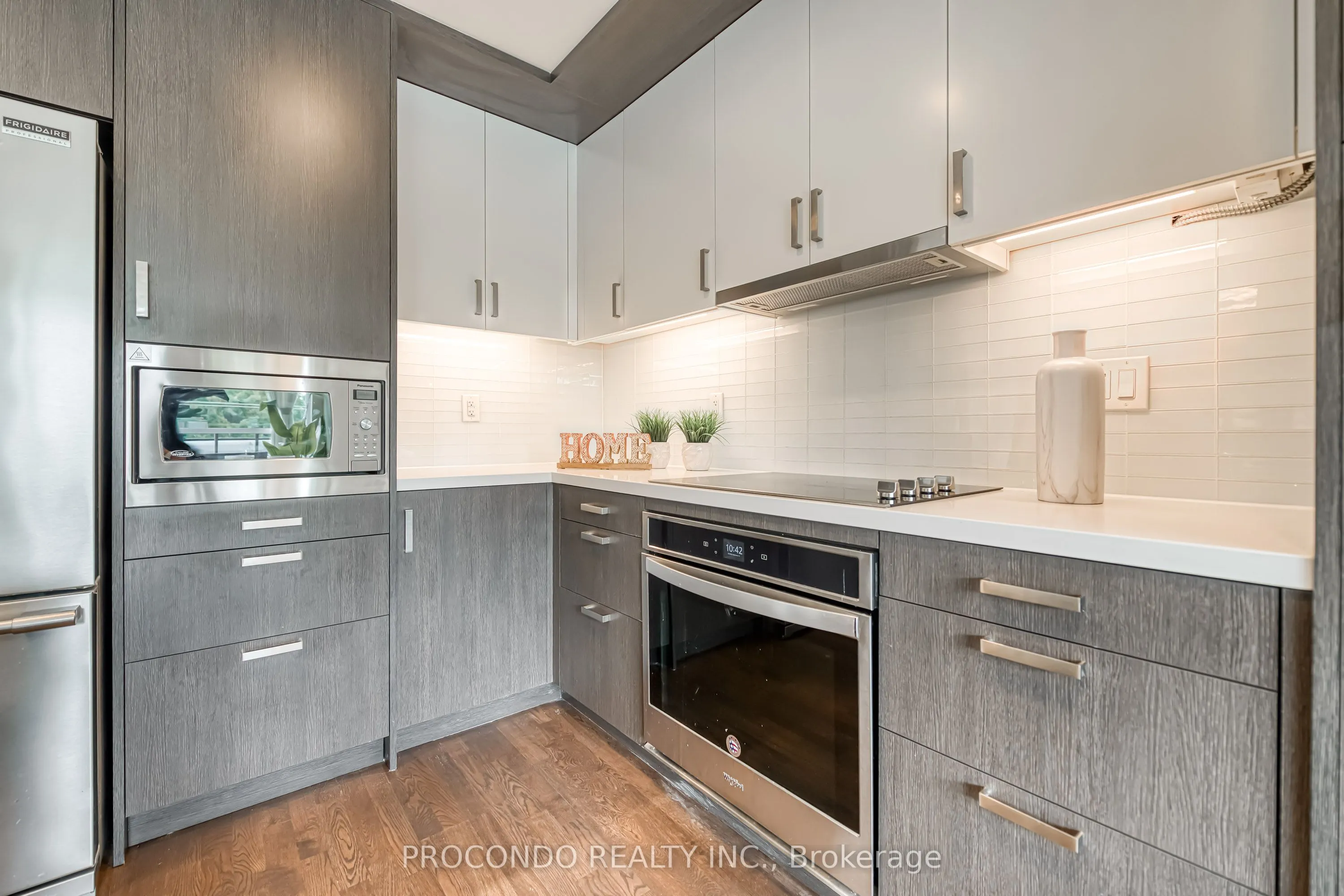 1575 Lakeshore Road W, #350