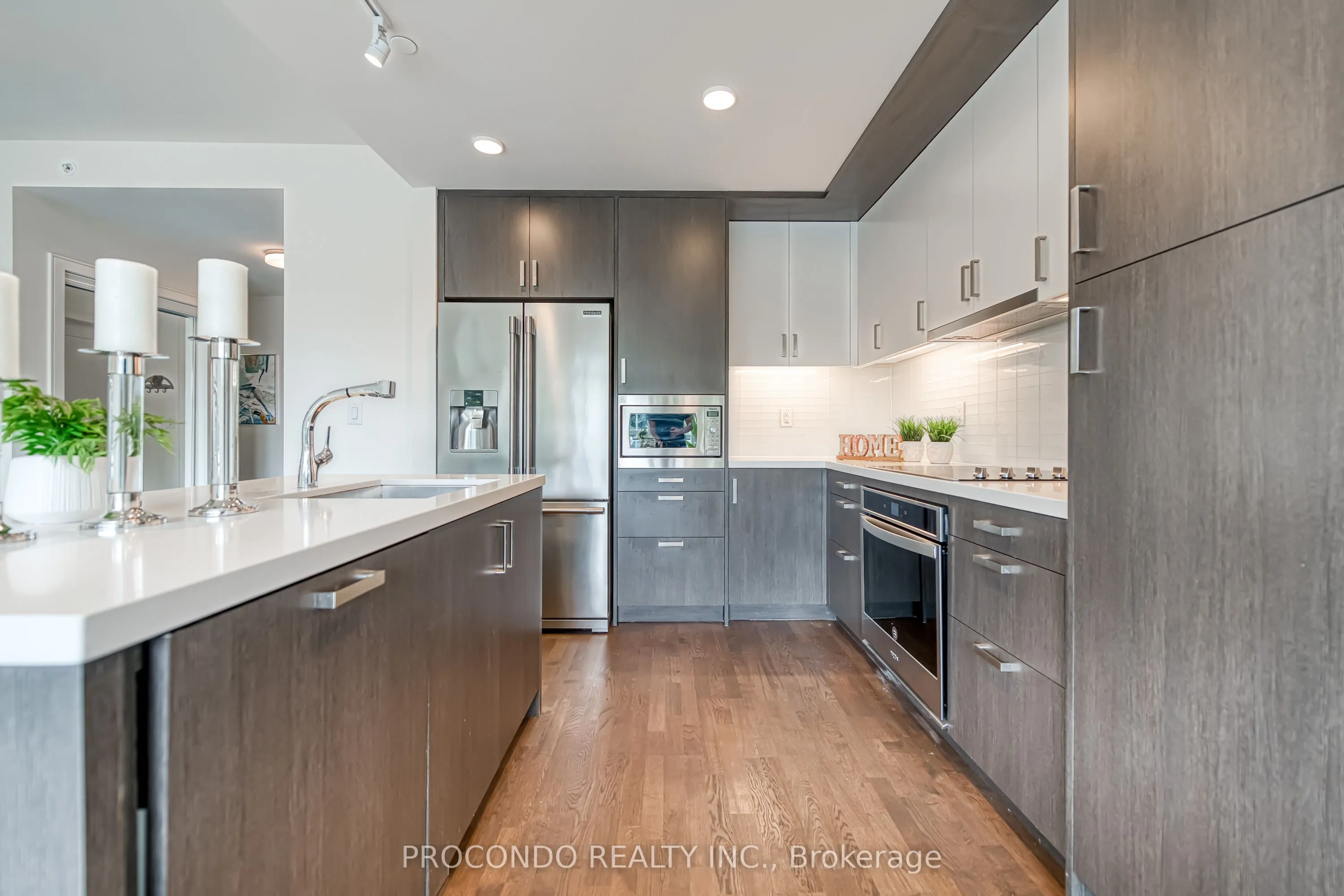1575 Lakeshore Road W, #350