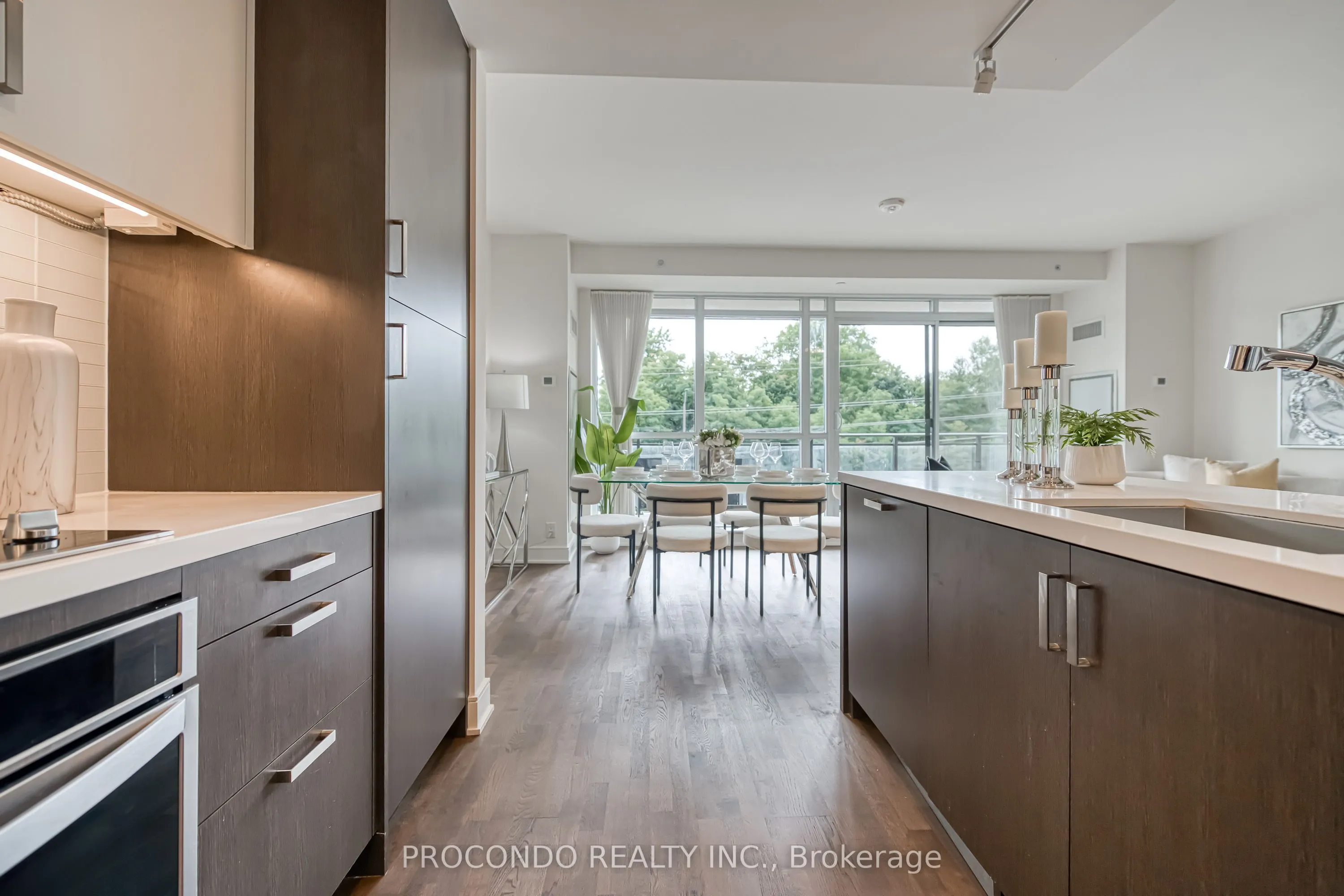 1575 Lakeshore Road W, #350