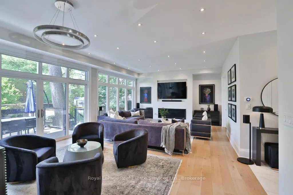 182 Charnwood Drive