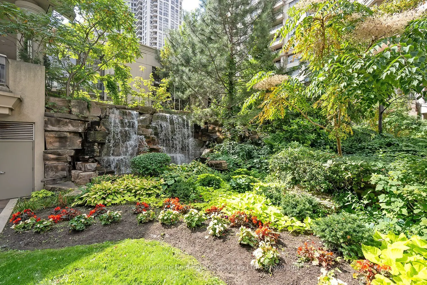 3888 Duke Of York Boulevard, #632