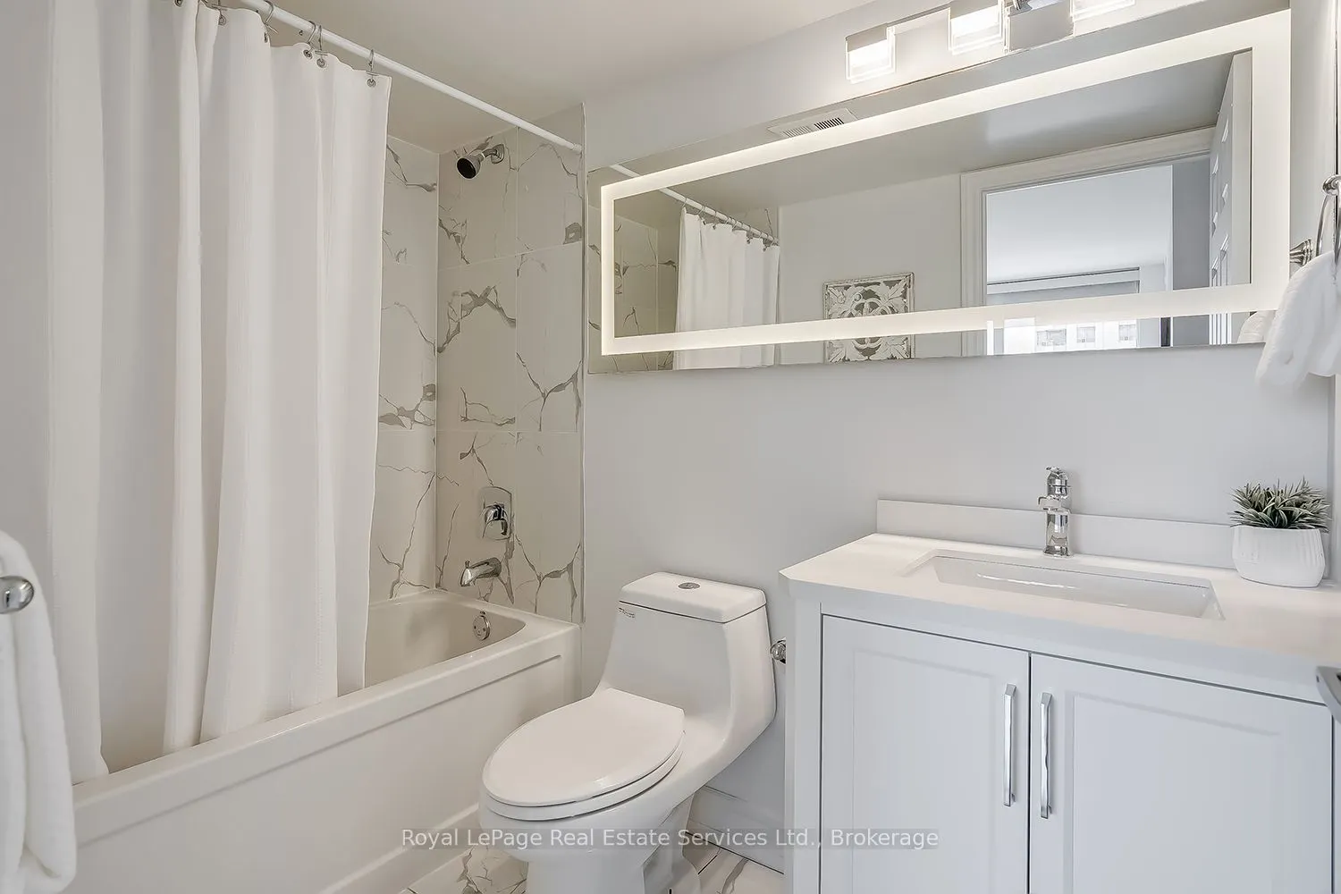 3888 Duke Of York Boulevard, #632