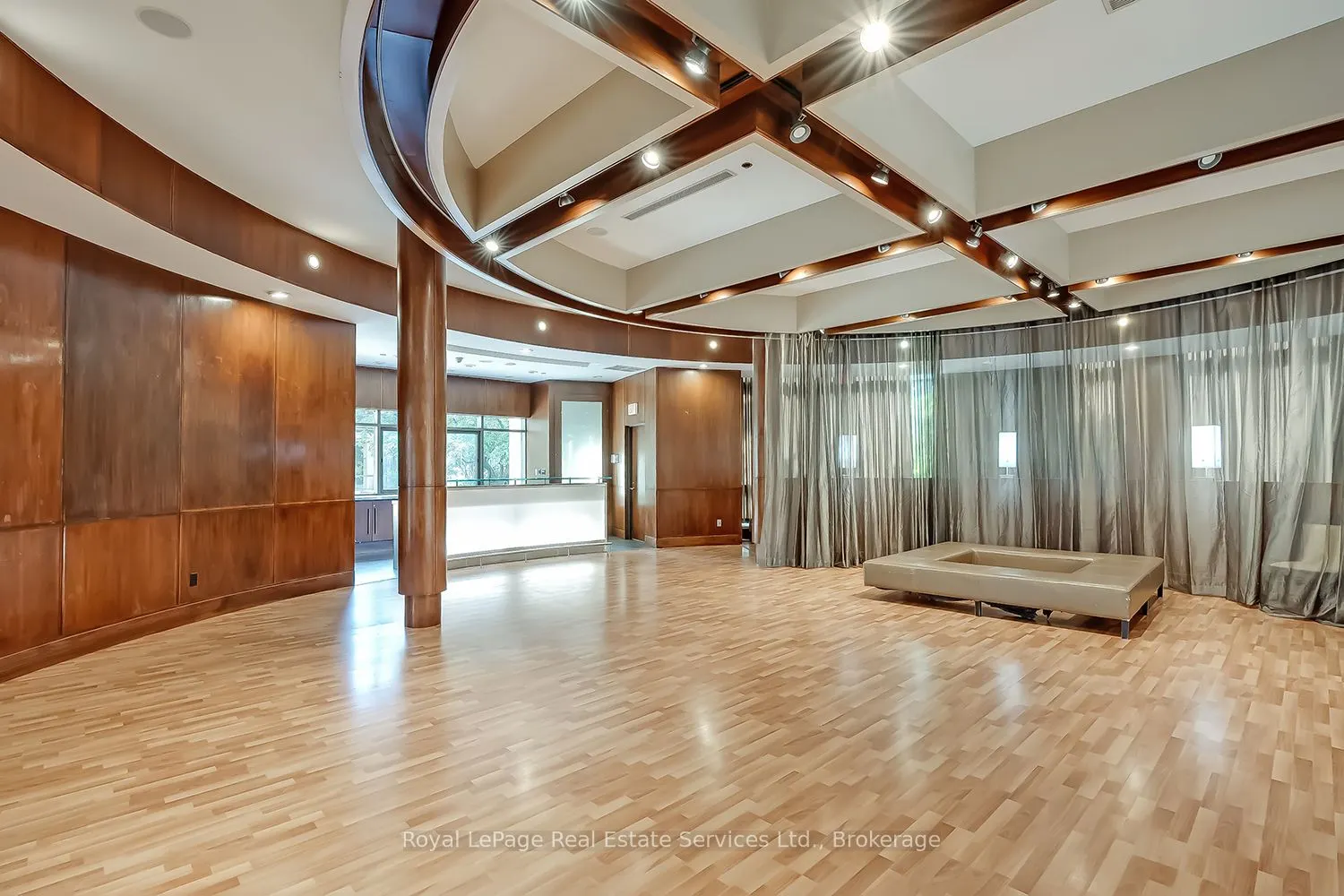 3888 Duke Of York Boulevard, #632