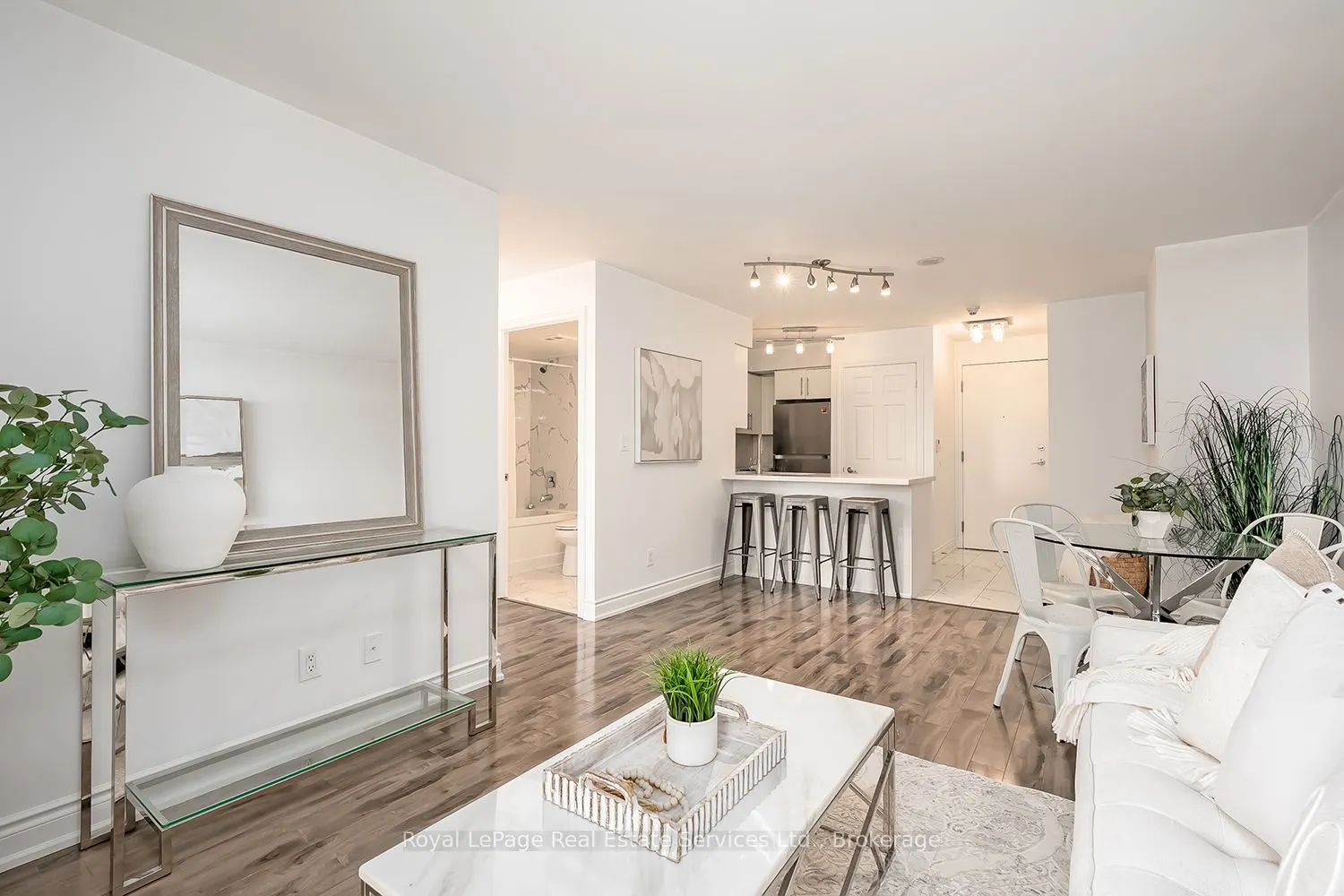3888 Duke Of York Boulevard, #632