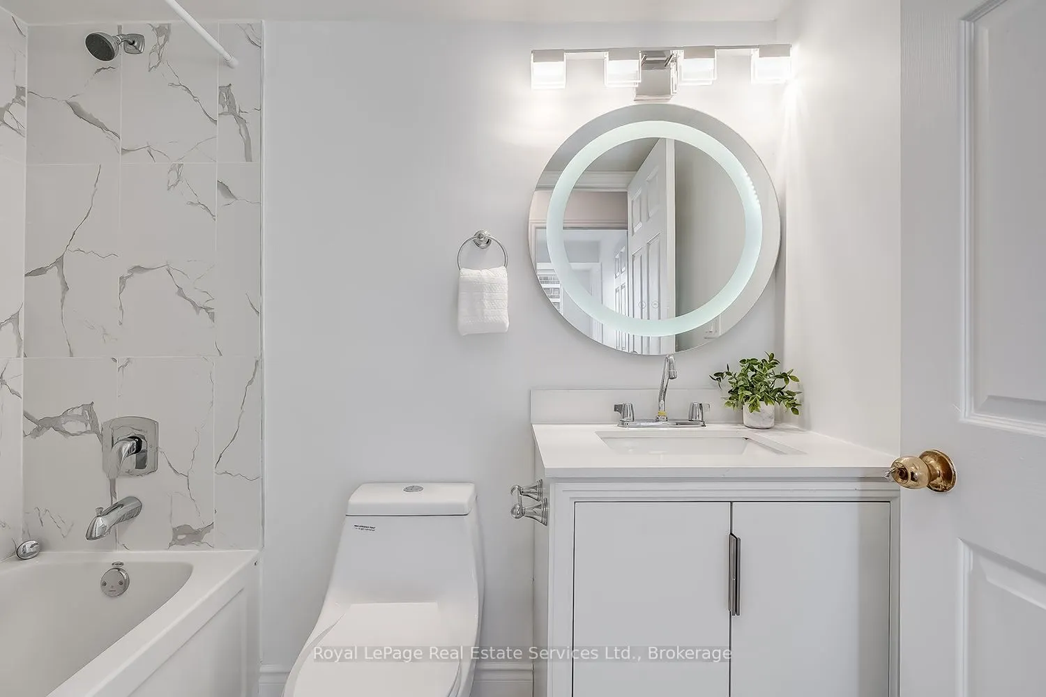 3888 Duke Of York Boulevard, #632
