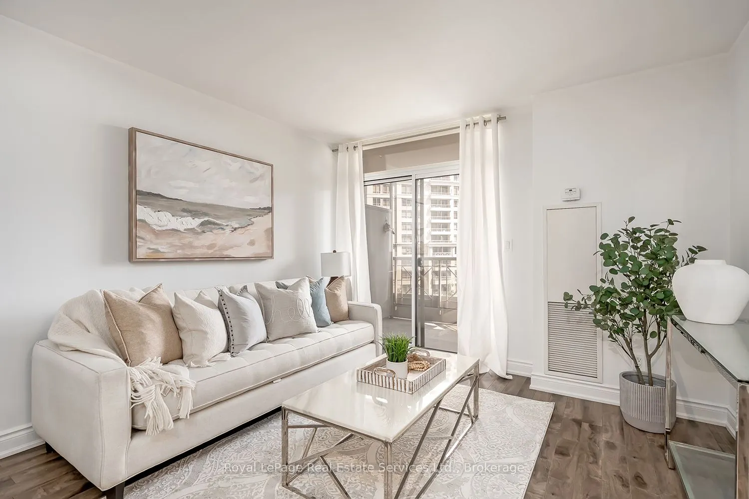 3888 Duke Of York Boulevard, #632